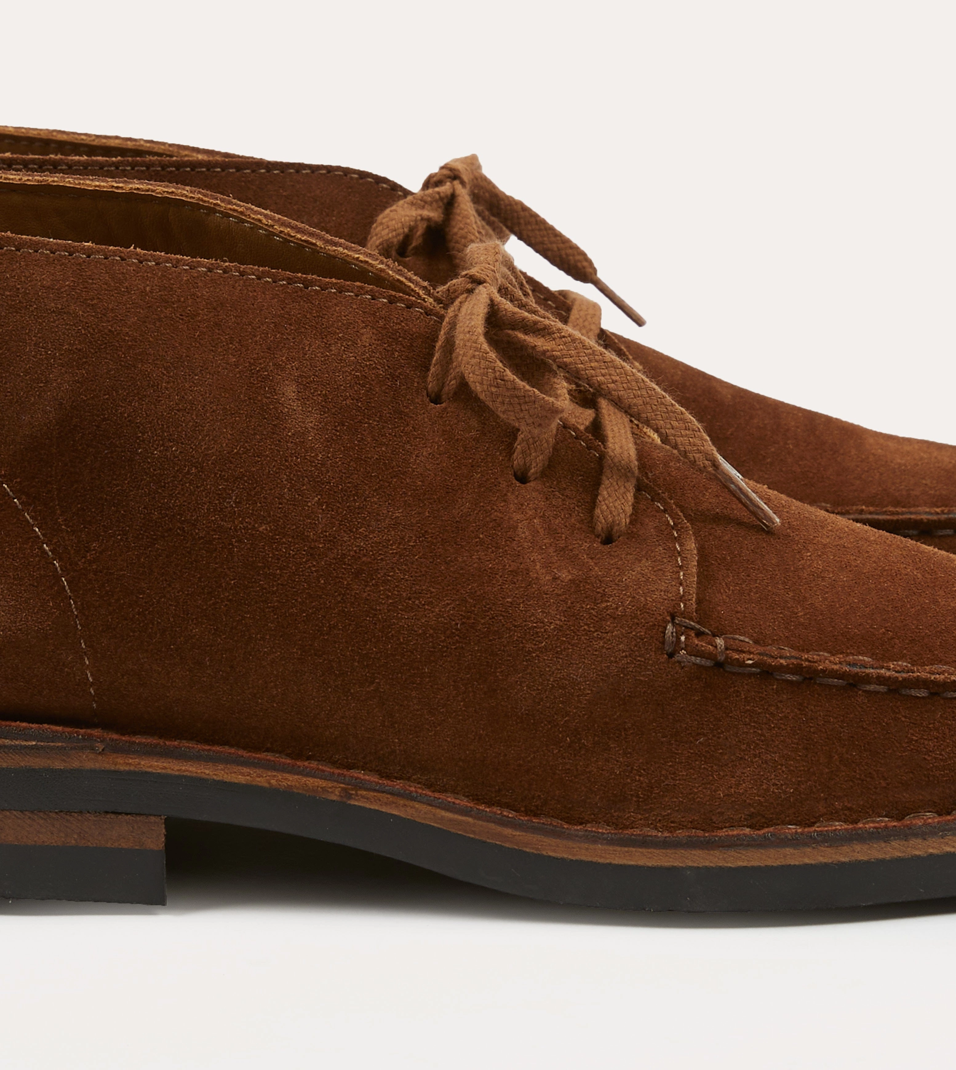 Strong Look Low Profile Crosby Moc-Toe Chukka Boot Light Brown Roughout Suede with Rubber Sole