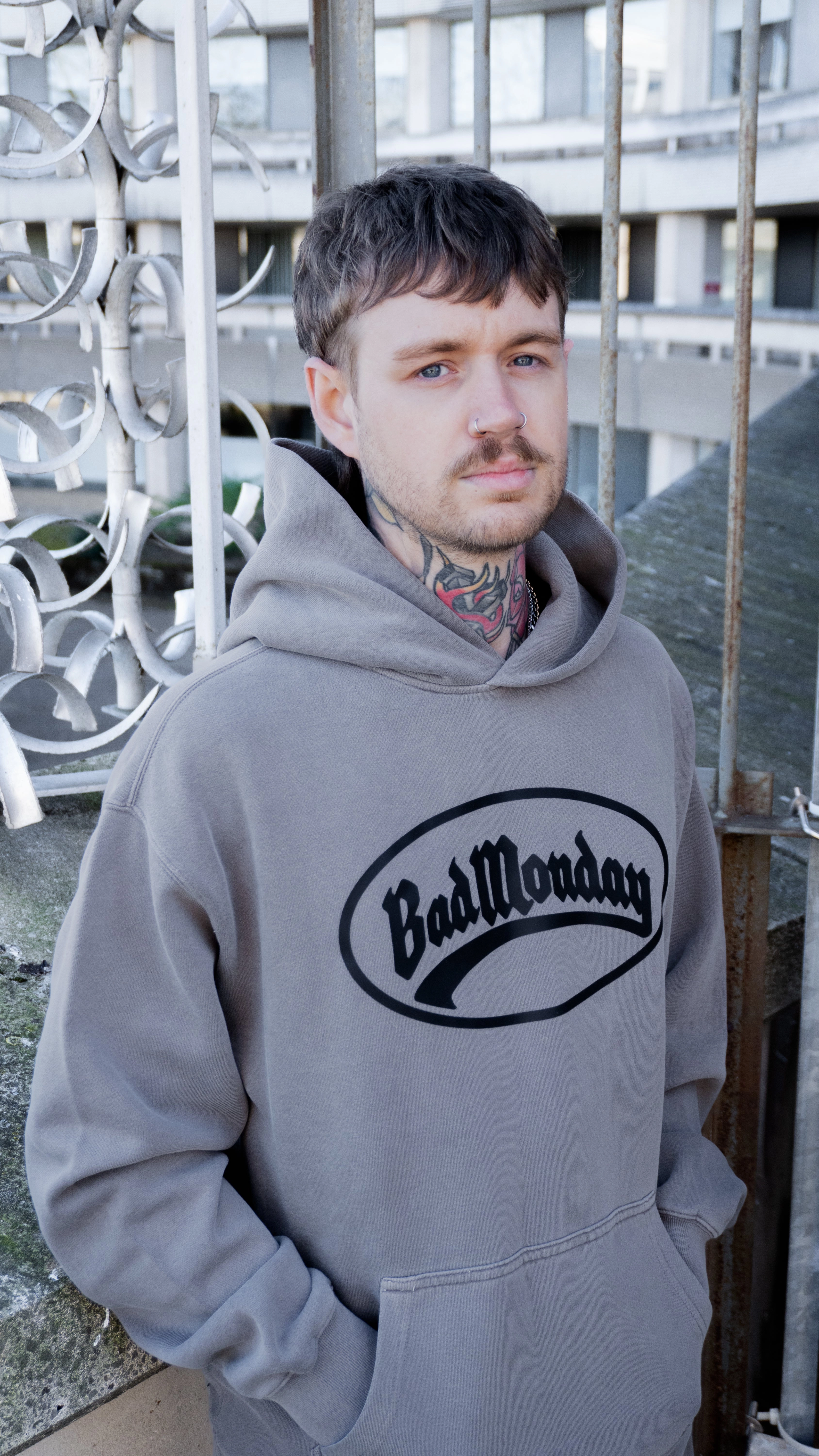 Oval Logo Relax Hoodie Touchscreen Compatible Cuffs