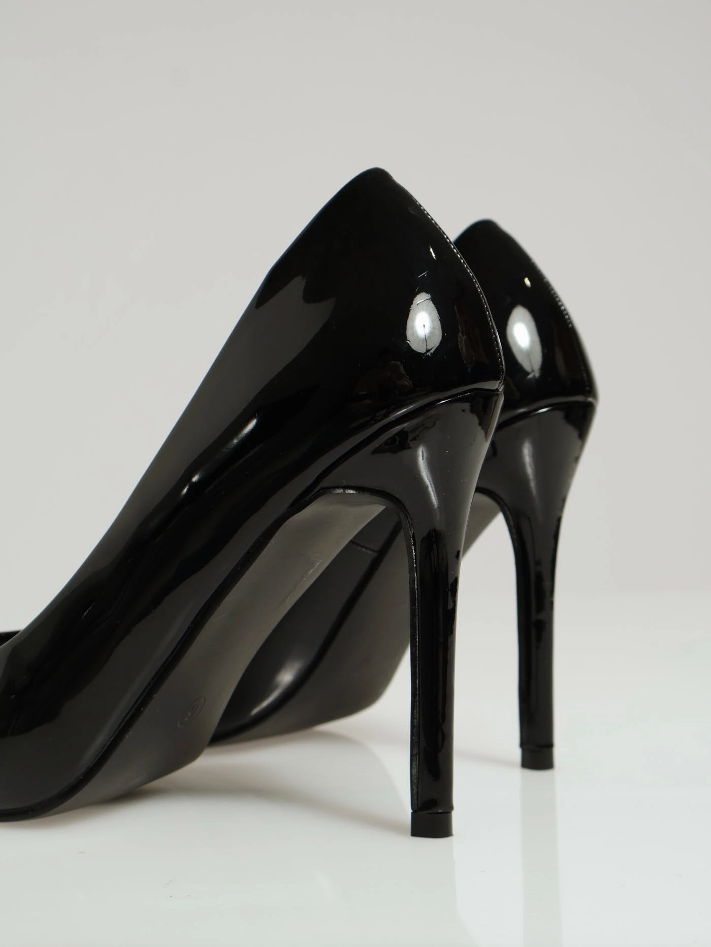 Patent Pointy Heel - Black Lightweight