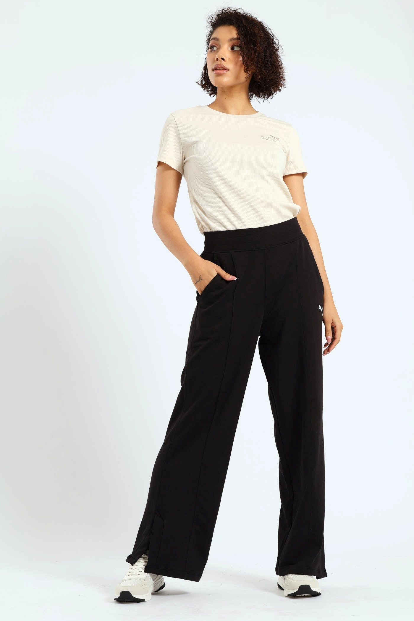 Her High-Waist Straight Leg Pants - Black Lightweight Construction