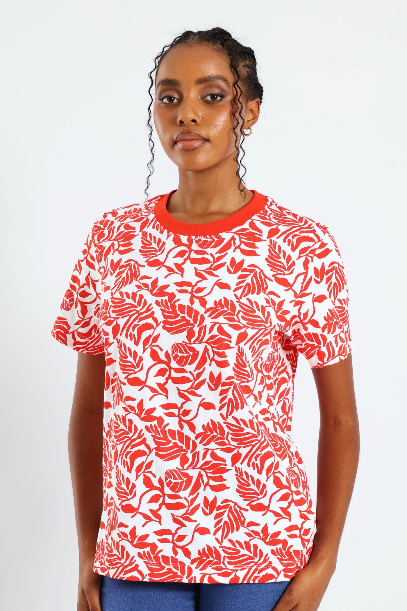 Timeless Cut Plain Rib Neck Boxy Abstract Leaf Print Tee - Vermilion