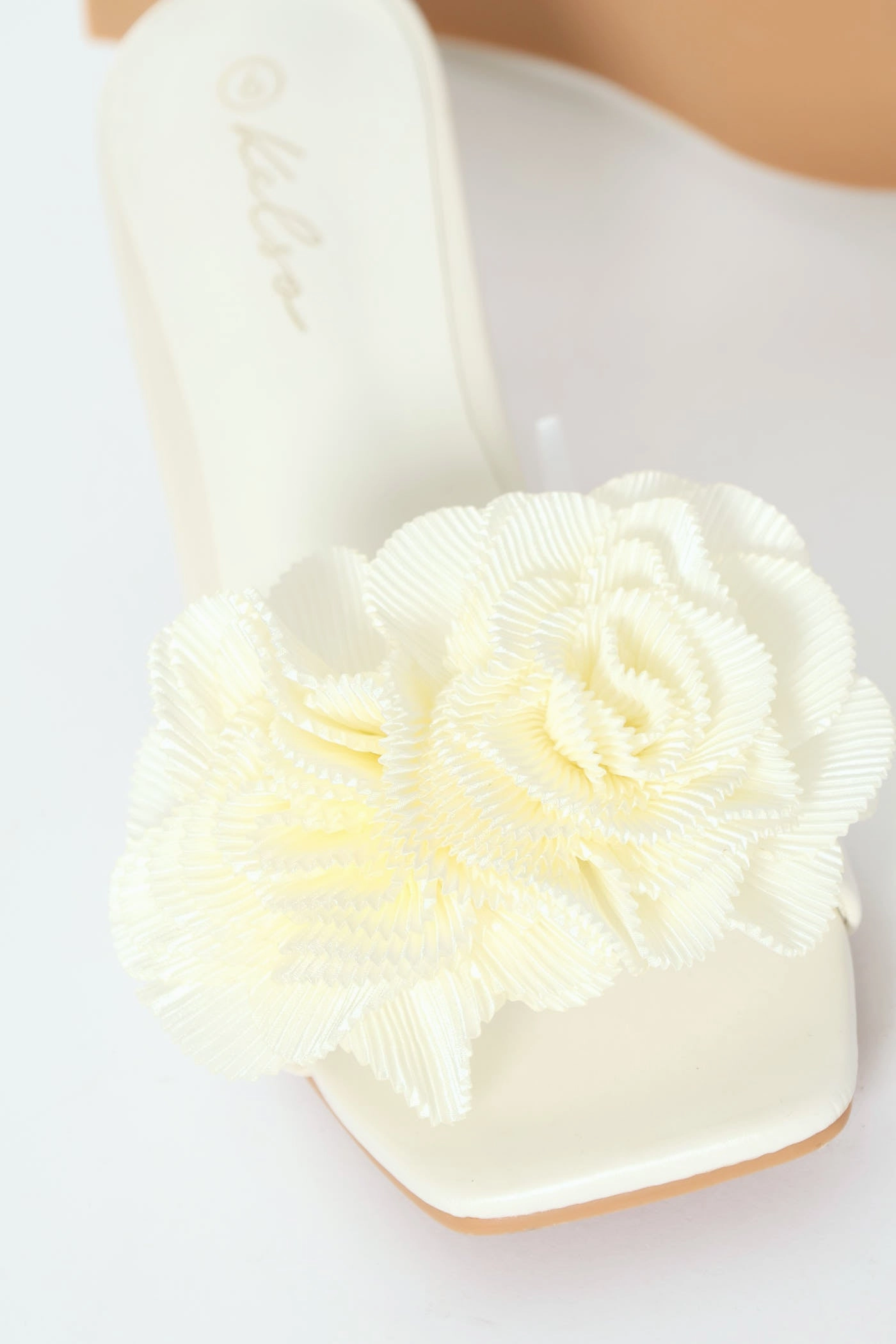 Clear Heels Traction Outsole Plisse Flower Kitten Mule Heel - White