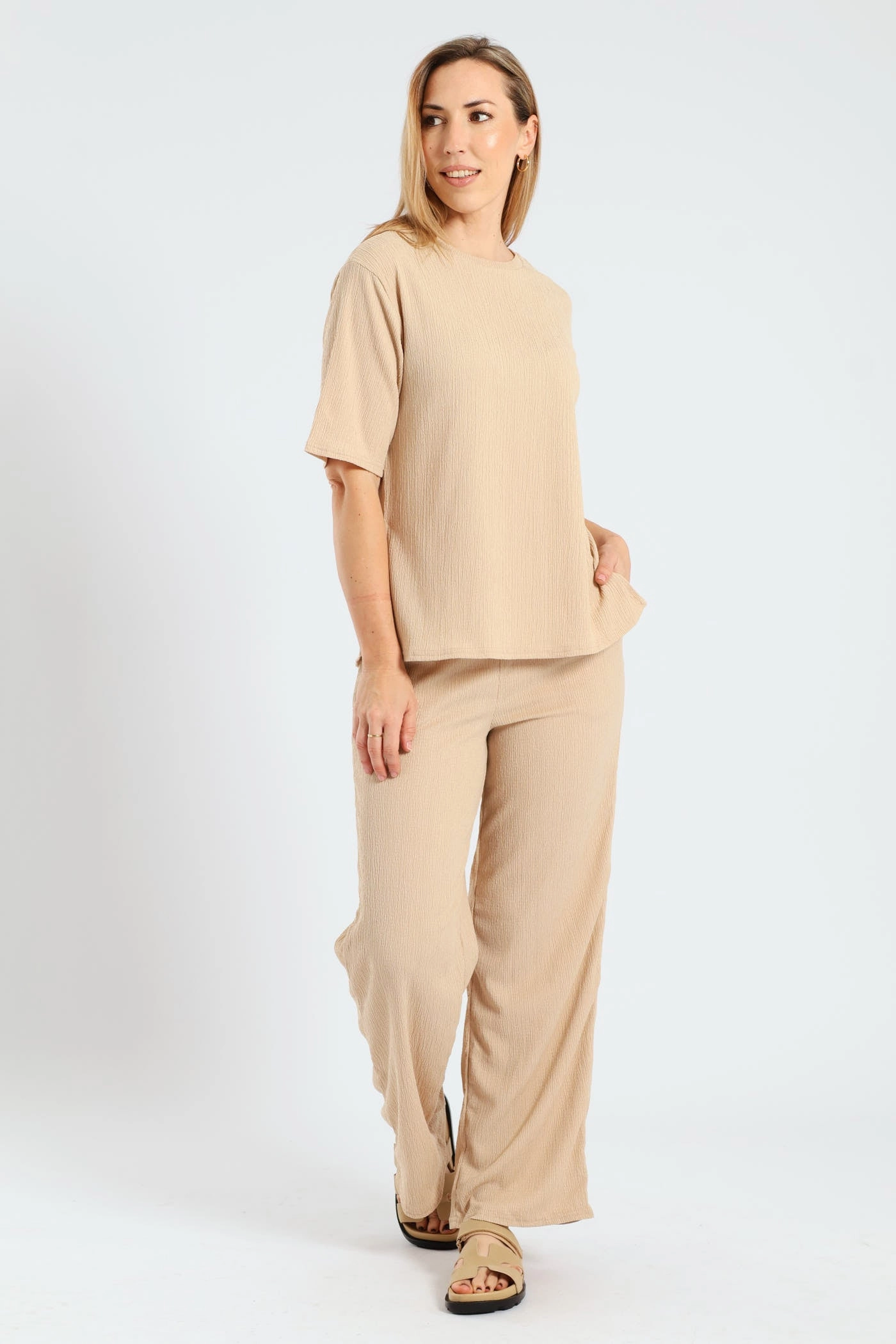 Comfort Layer Sleek Appearance Pull On Crinkle Wideleg Pants - Stone