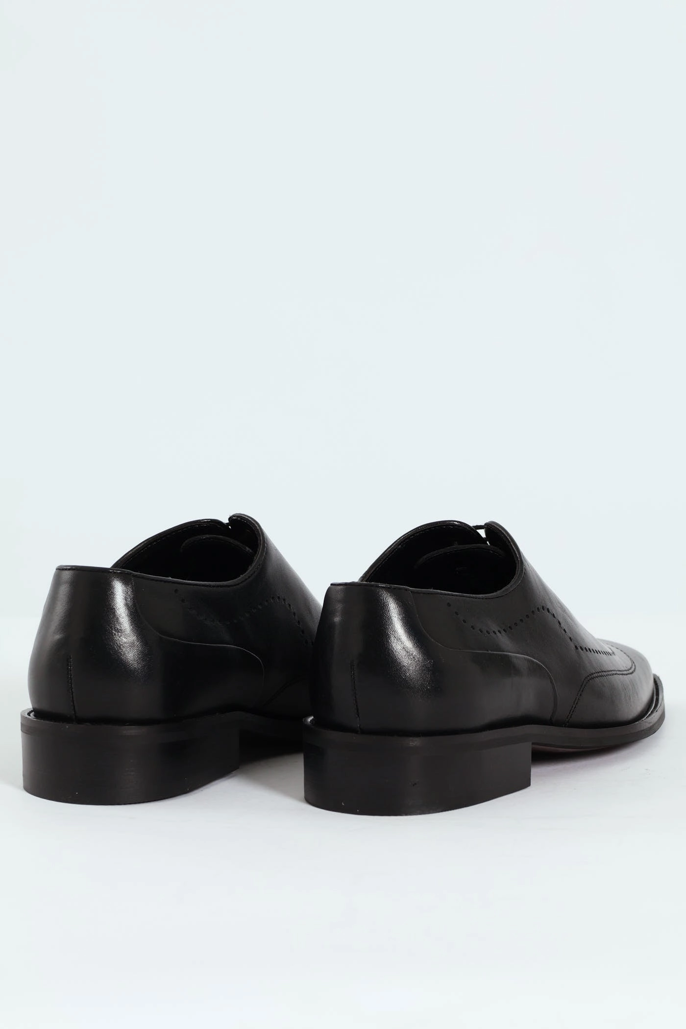 Punched Detail Oxford Shoe - Black Streamlined Shape