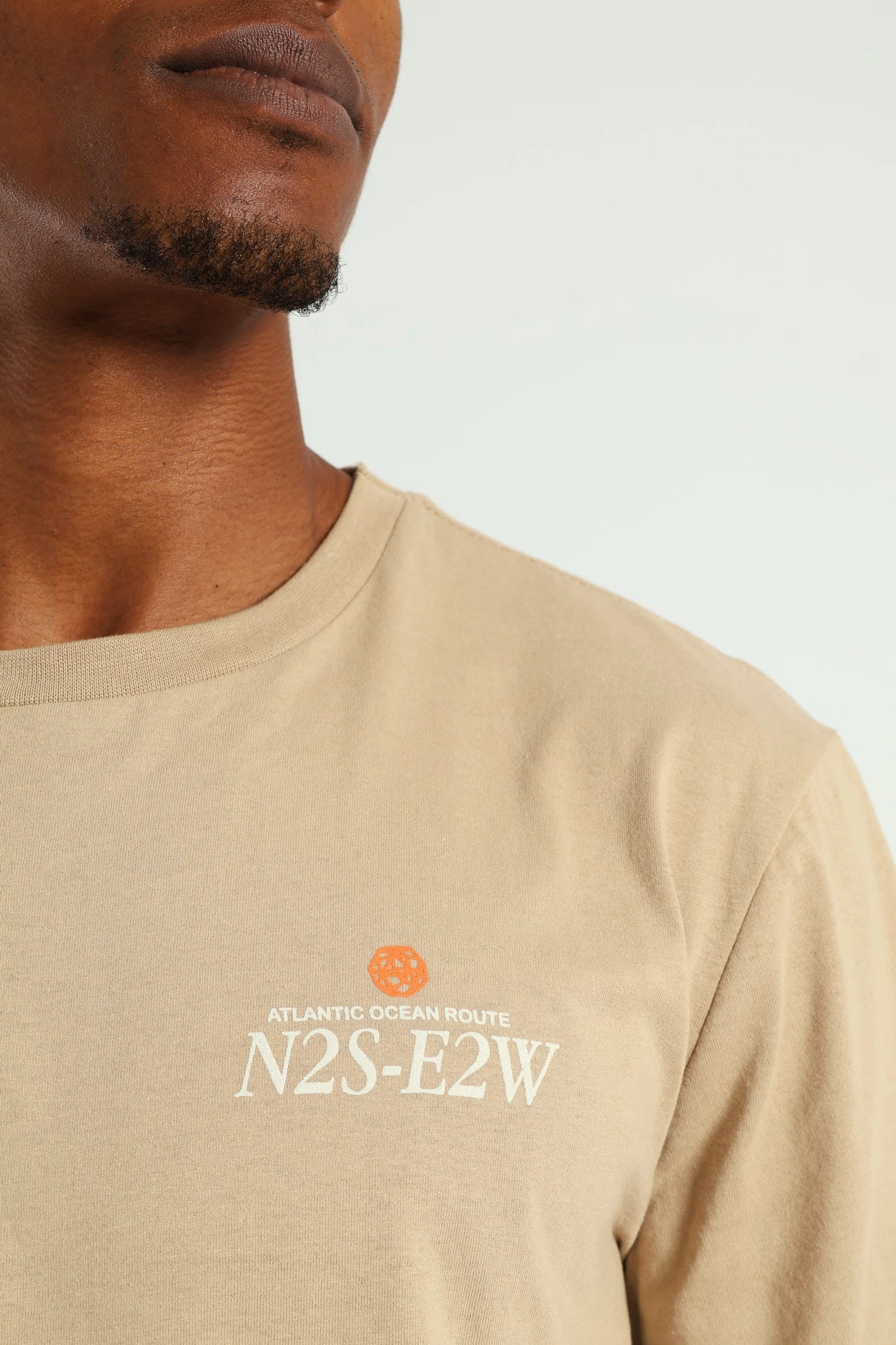 Contrast Inner Binding Fashionable Layer Atlantic Ocean Route Front & Back Print Tee - Taupe