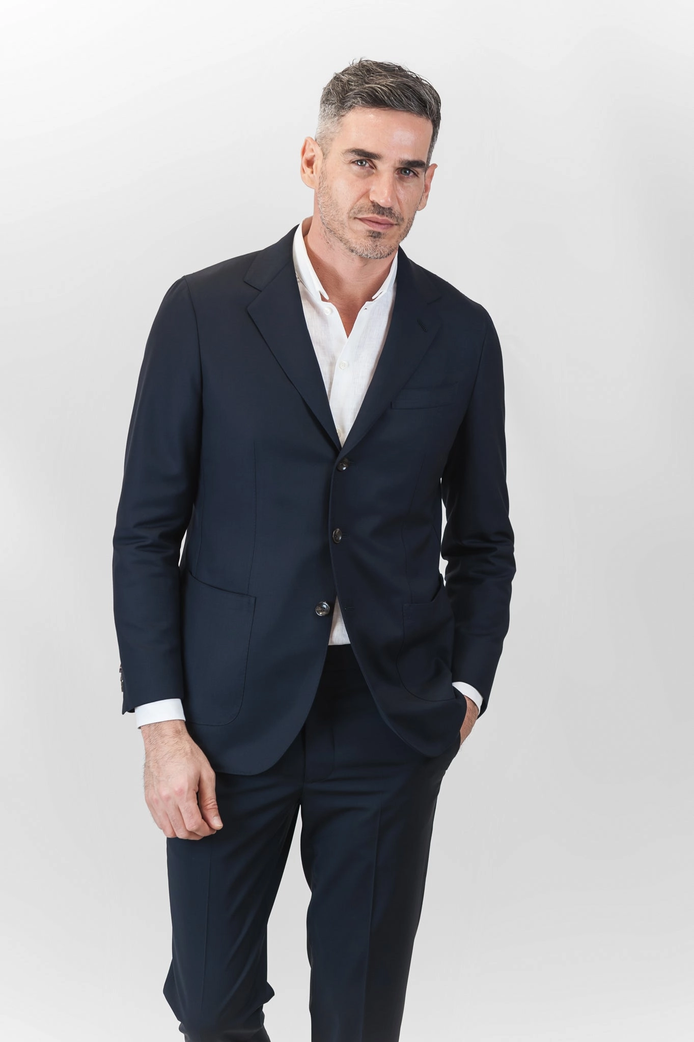 Vintage Style Conrad Golden Linen shirt (ice white)