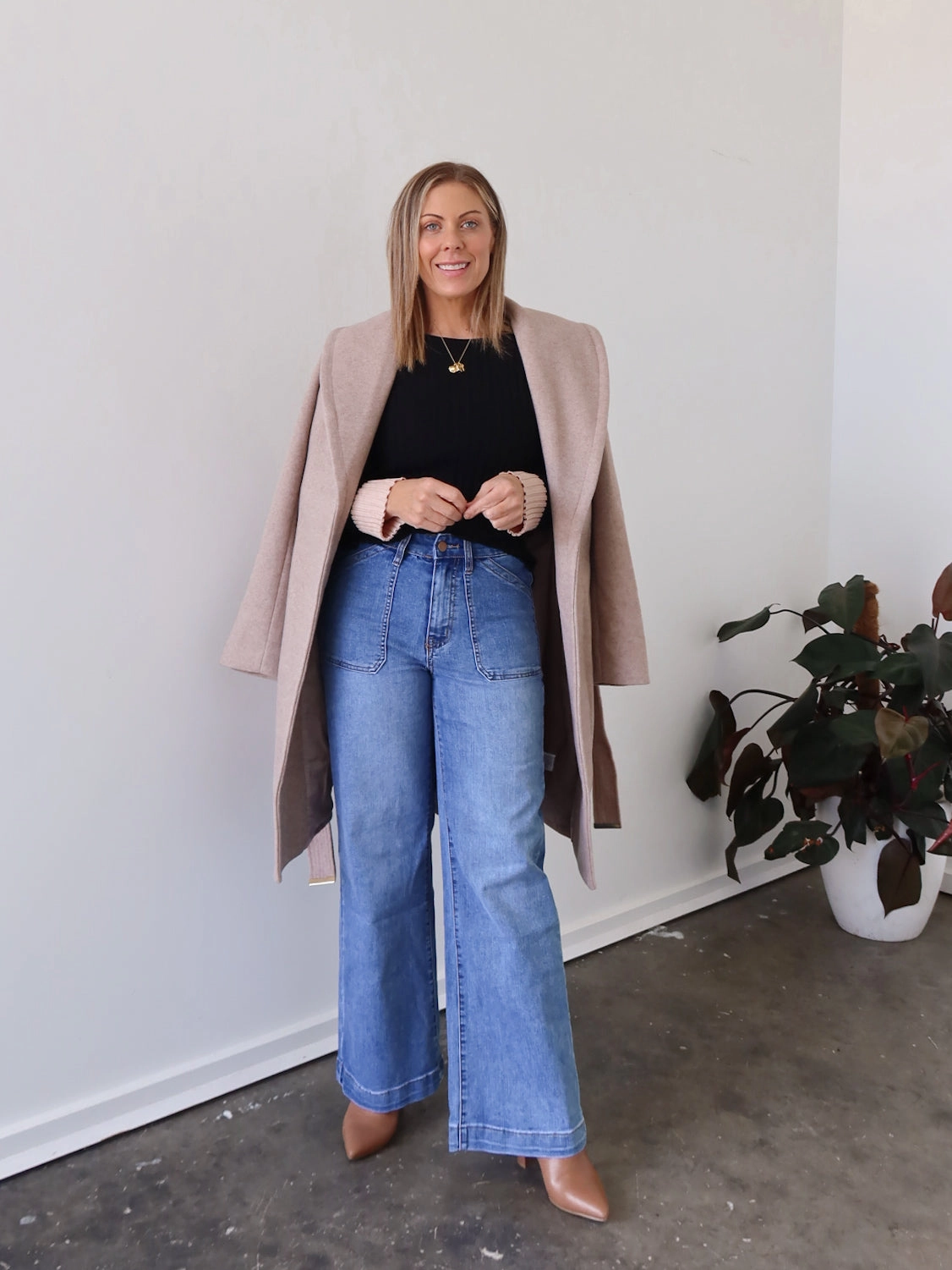 Quincy Jeans Minimalist Adult Fashion