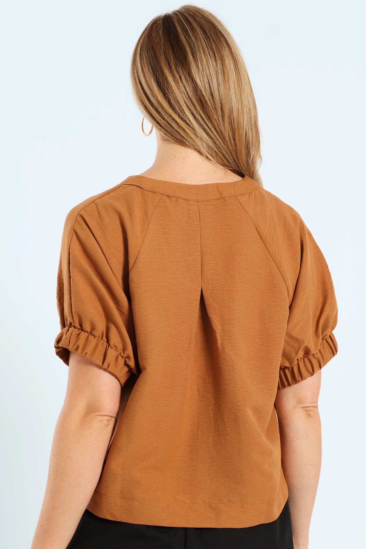 Brushed Microfiber Surface Raglan Puff Sleeve Button Through Blouse - Tobacco
