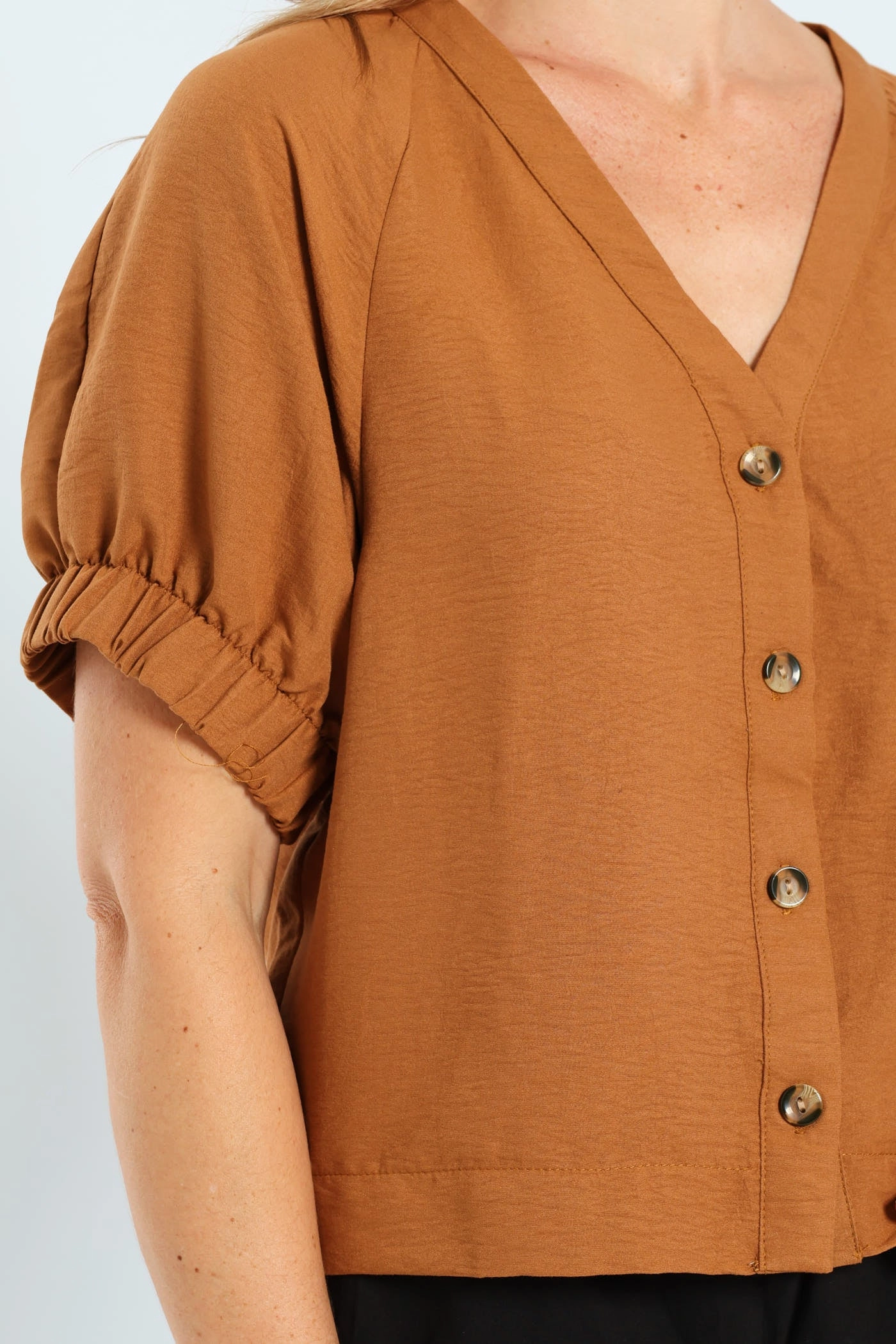 Tagless Collar Raglan Puff Sleeve Button Through Blouse - Tobacco