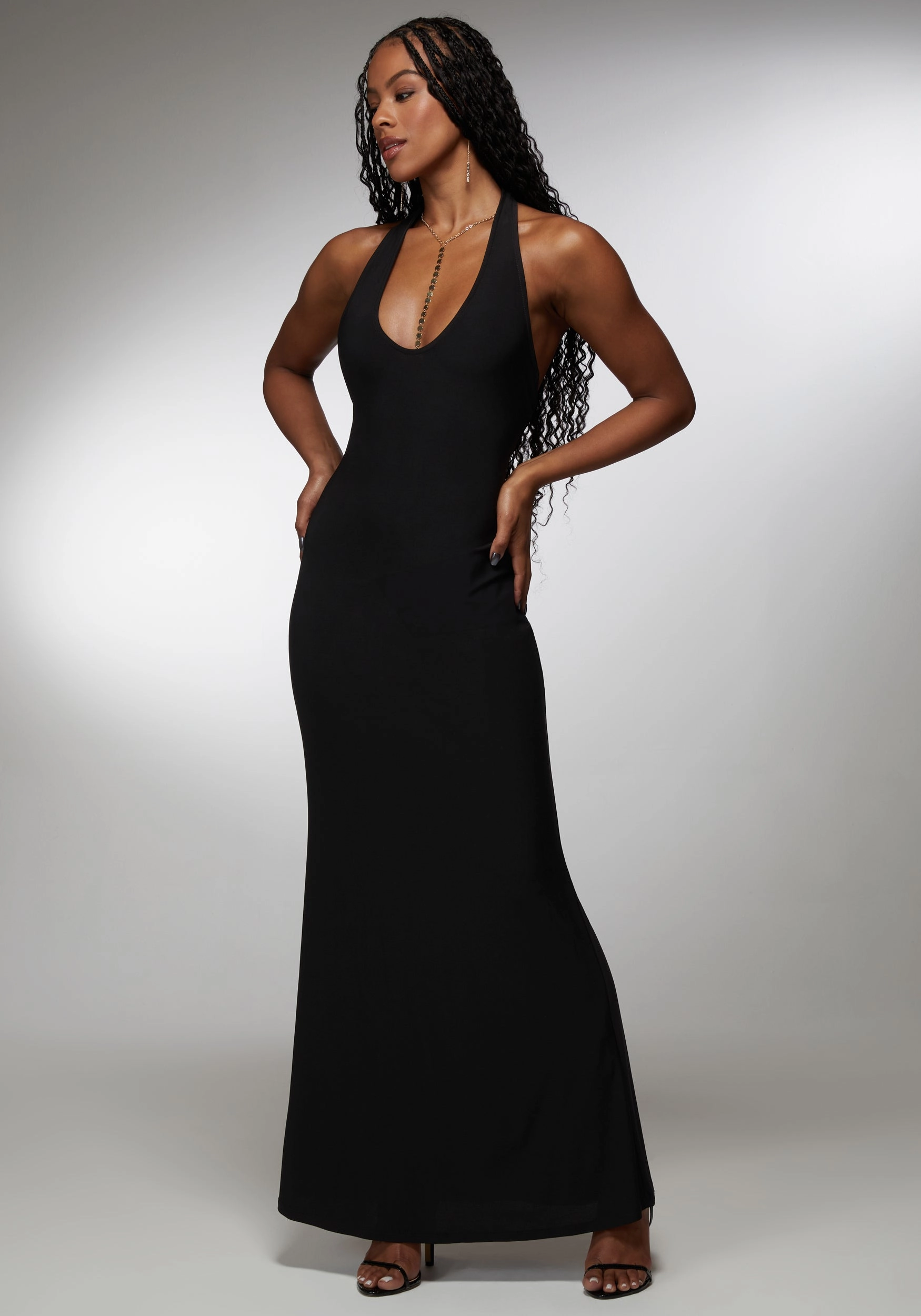 Soft Lines Breathable Plunge Neck Maxi With Body Chain