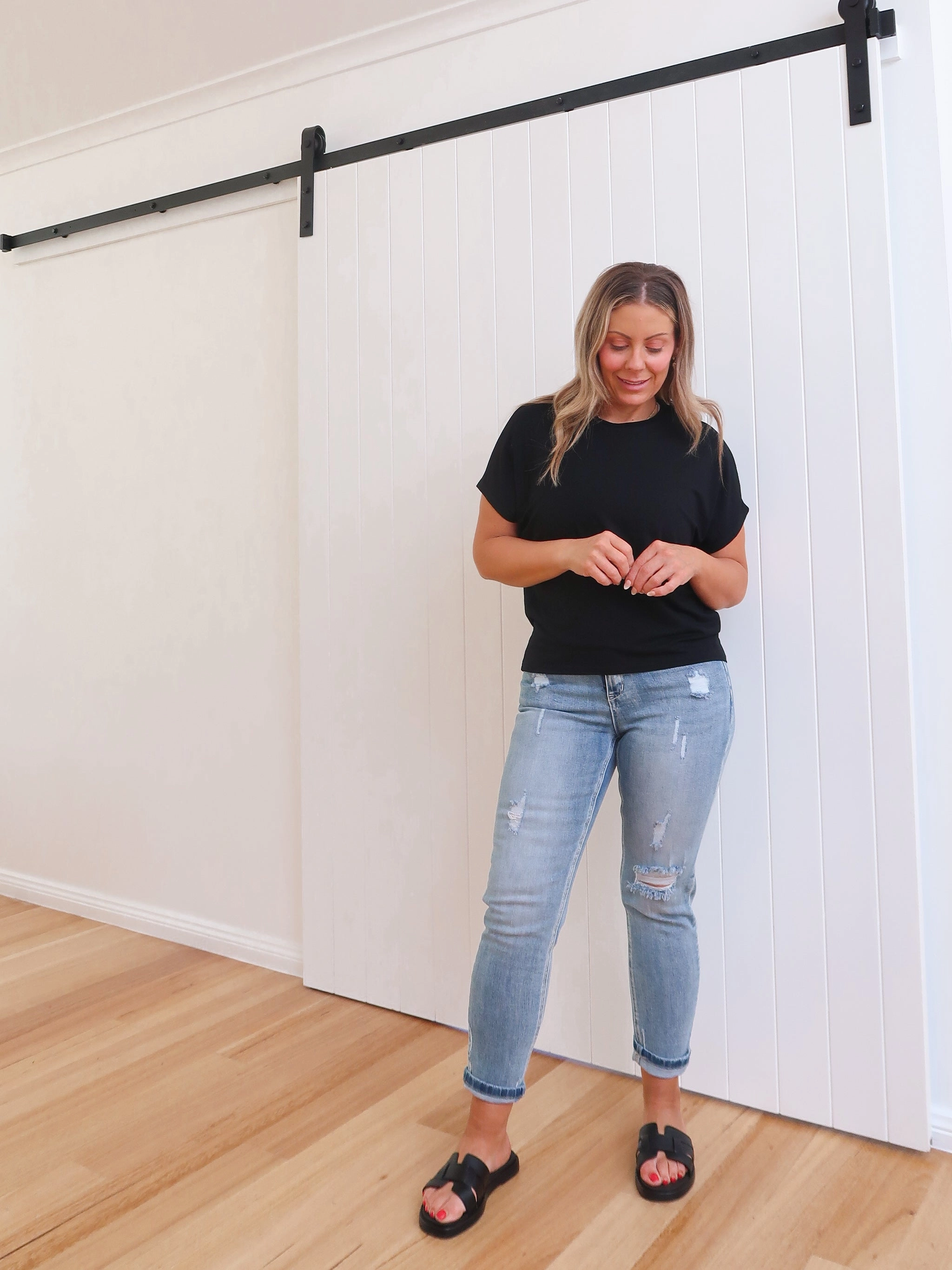 Riley Tee - Black AllSeason Wearability