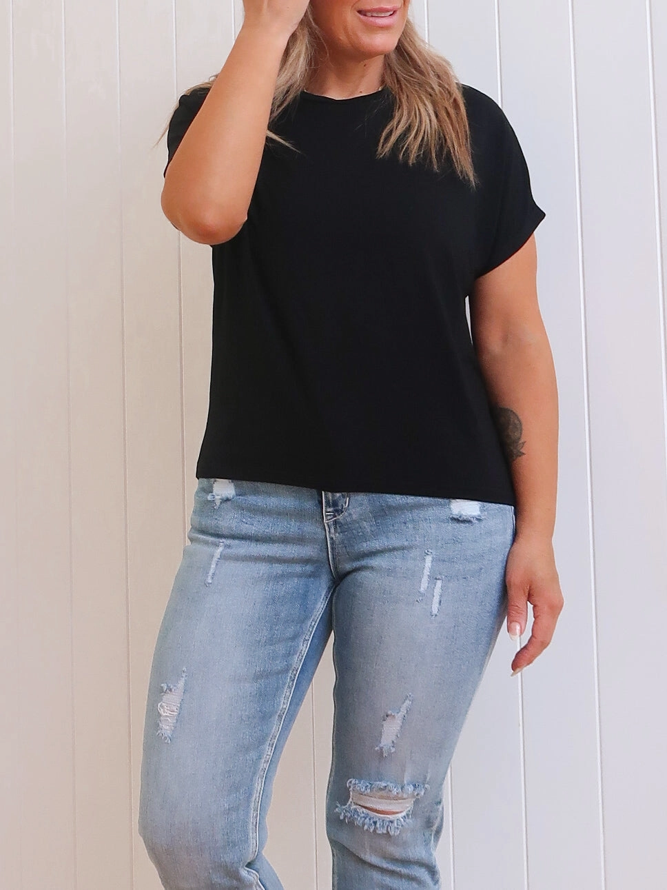 Reinforced Shoulder Seams Riley Tee - Black