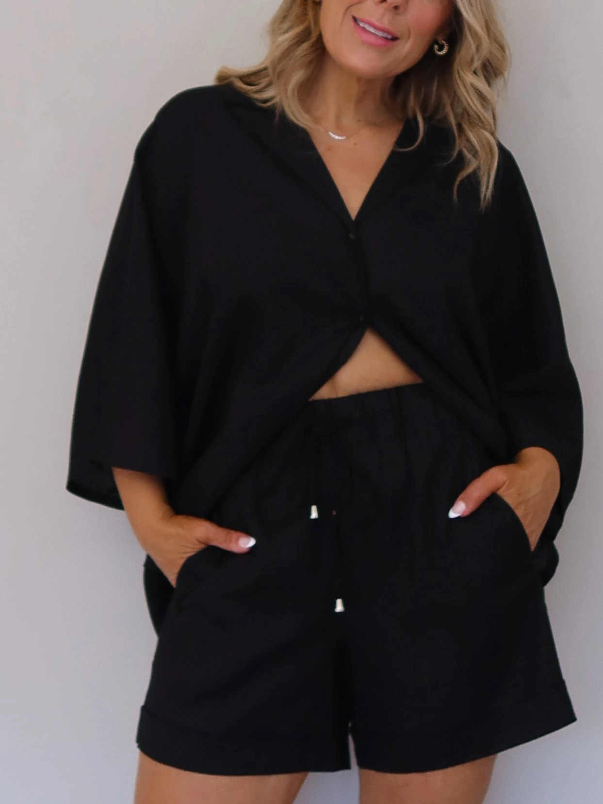 Boden Shorts - Black soccer uniform Trendy Look