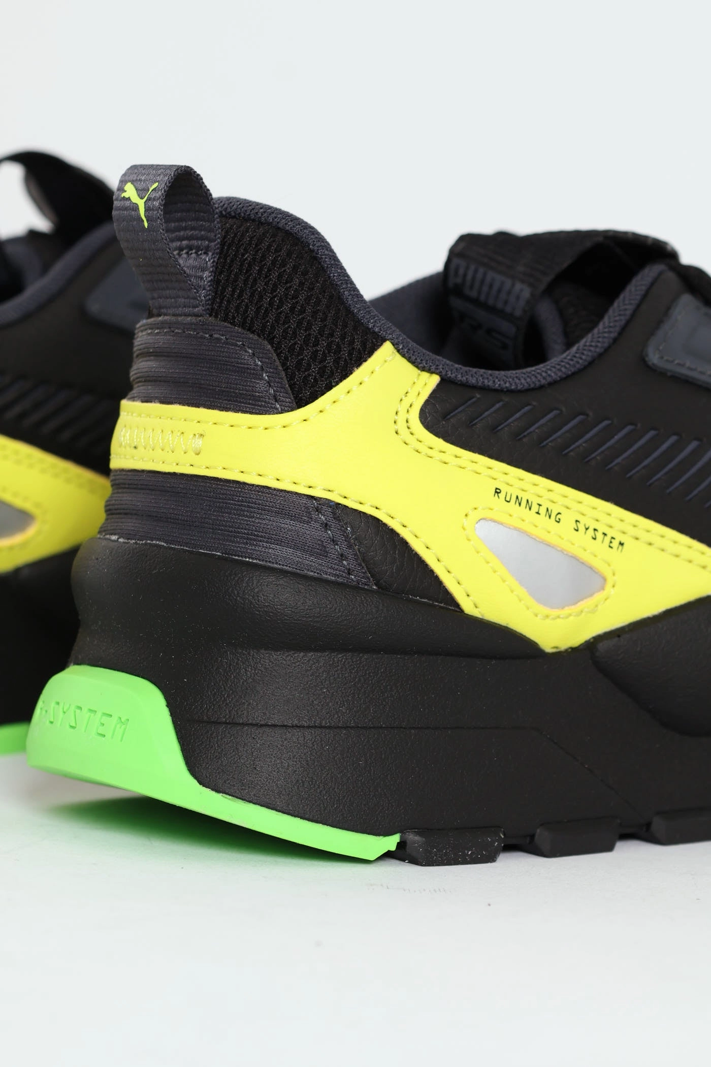 RS 3.0 Y2K Sneaker - Black Stitchless Construction Reflective Safety Details