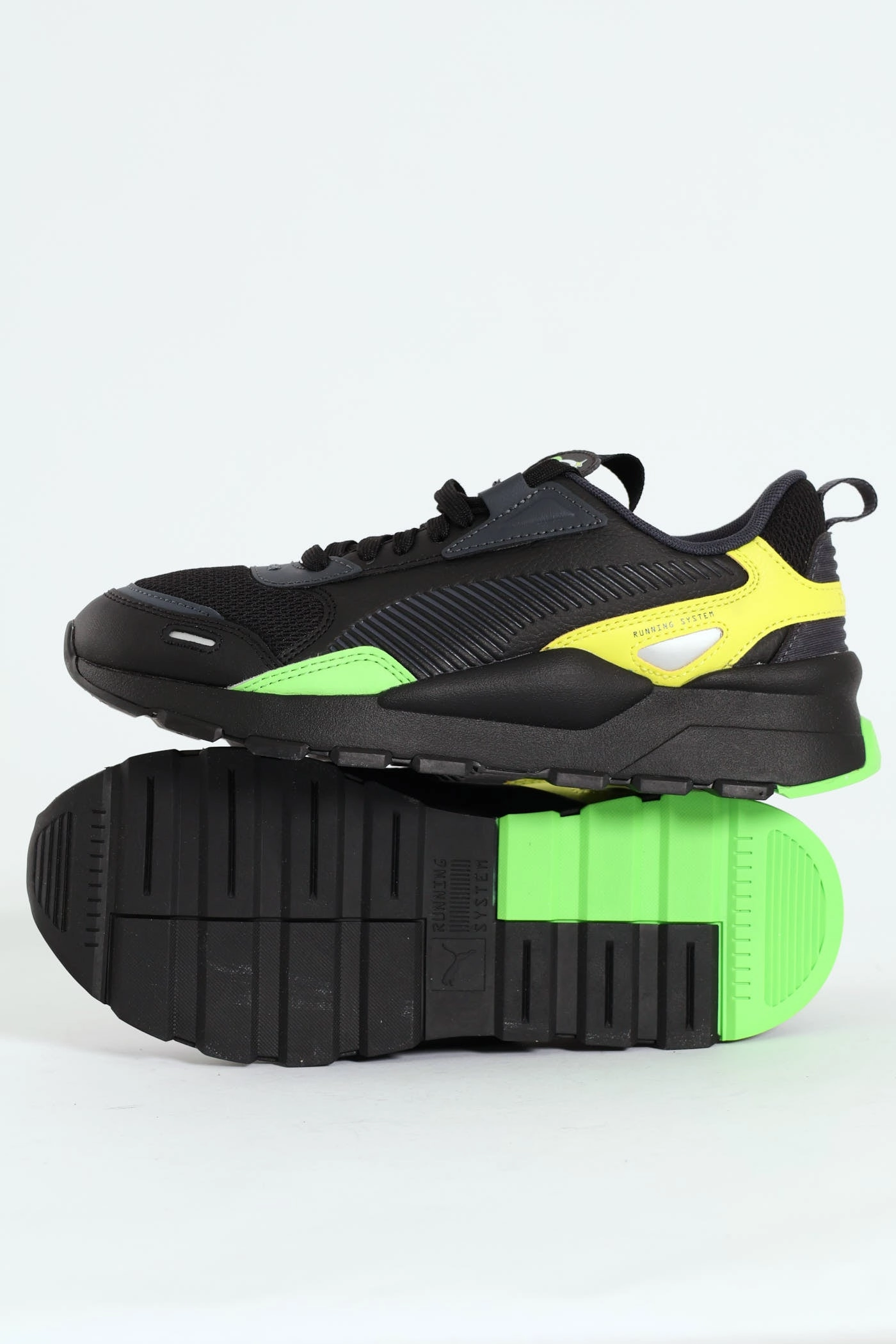 Impact Dispersion Layers RS 3.0 Y2K Sneaker - Black