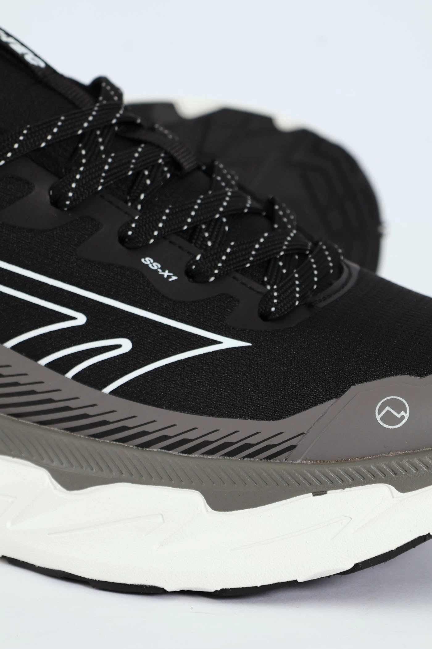 Komodo Lace Up Trainer - Black Sport Influence