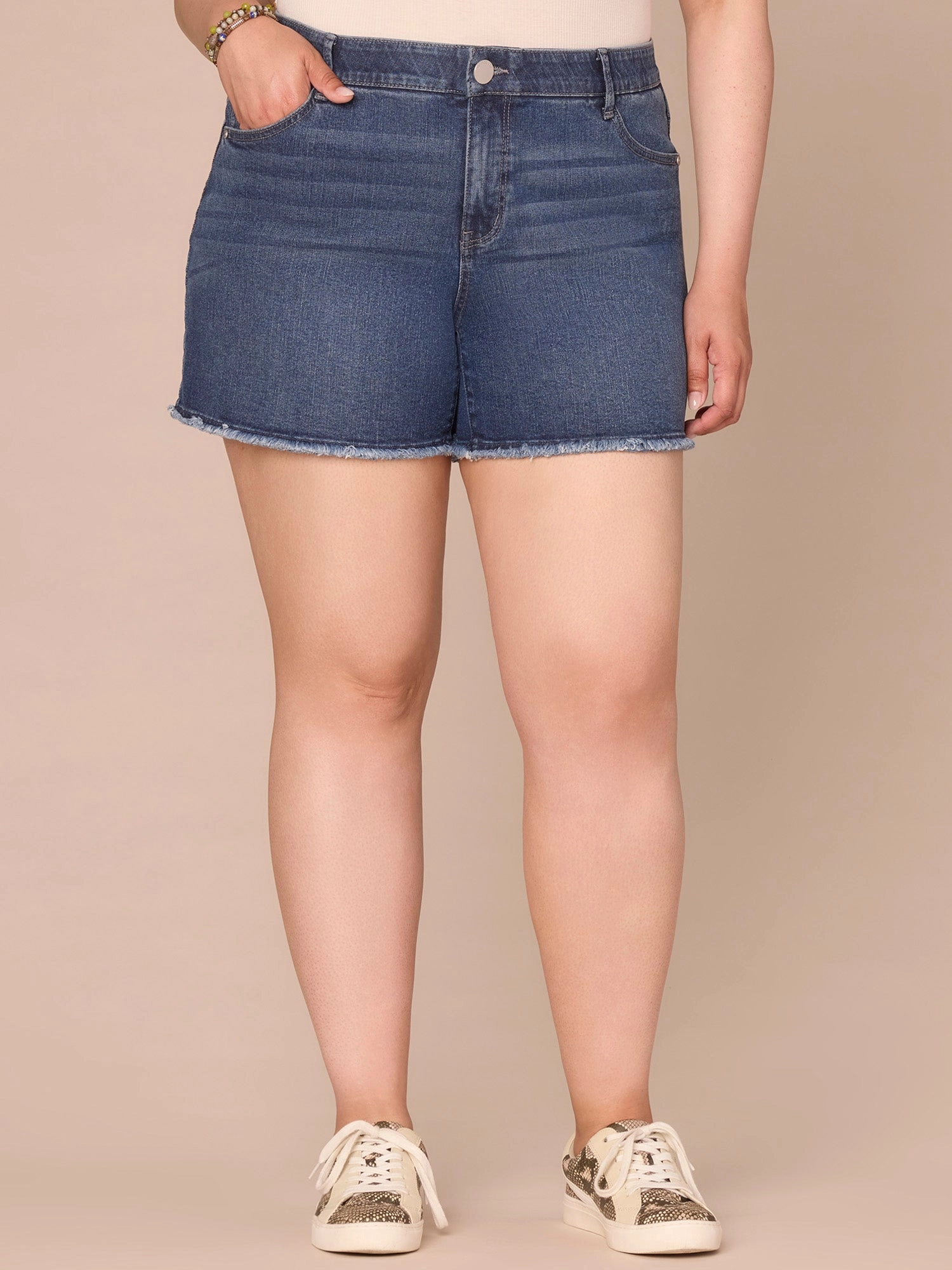 Work Ready Neutral Casual Classic "Ab"solution High Rise Embroidered Pocket Fray Hem Plus Size Shorts