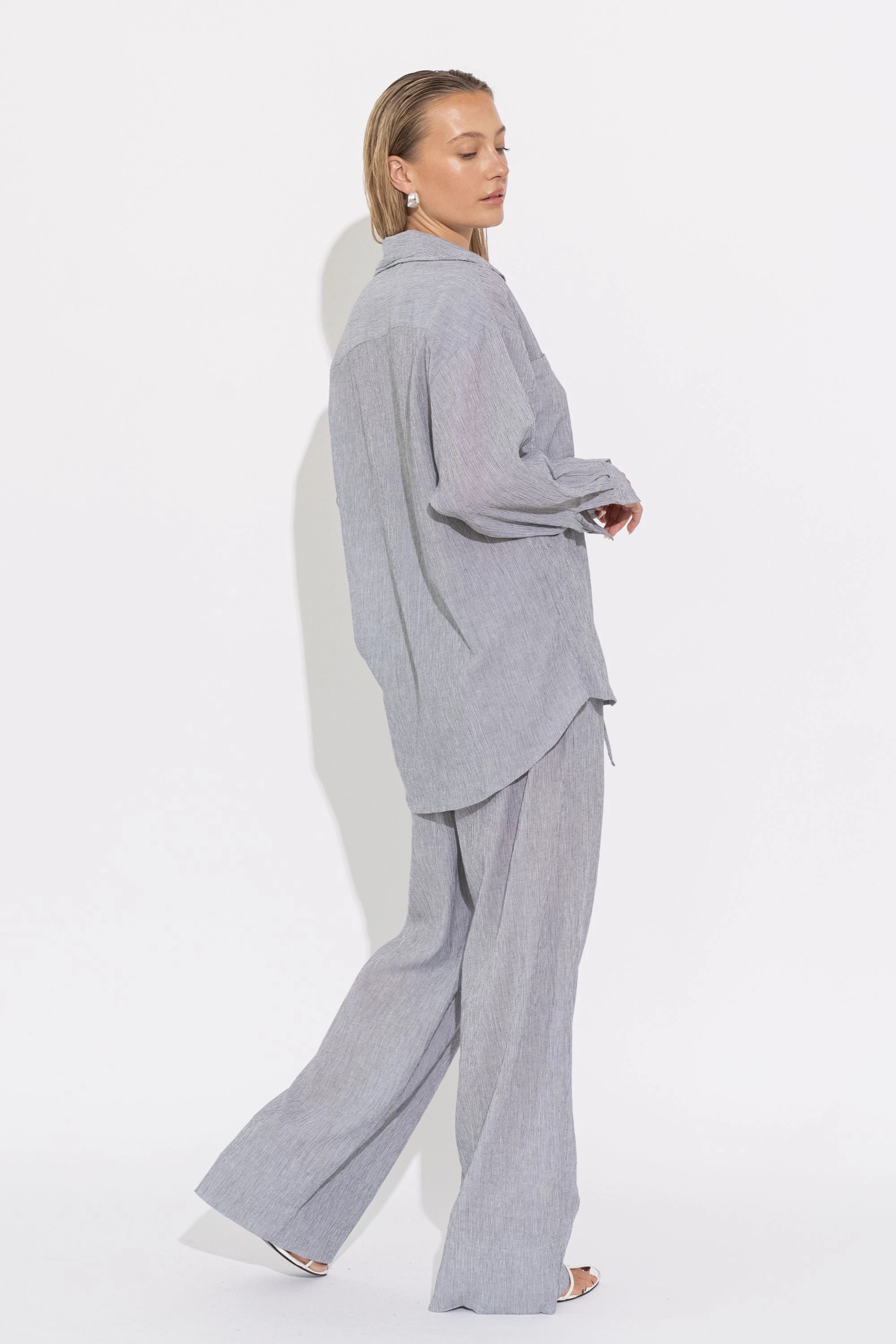 Breathable mesh Vibrant Colors SABI SHIRT - SF-W25-TP002-KUR/BUT