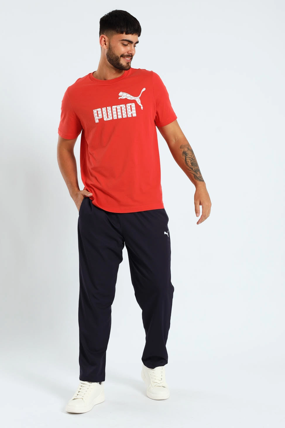 Daily Outfit Style futuristic United Tee - Red