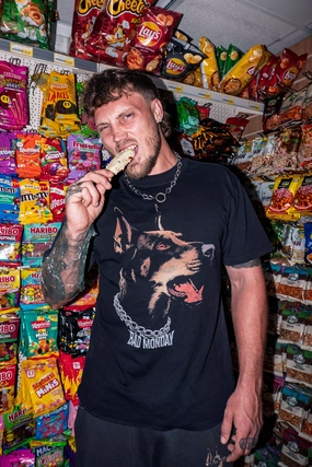 Friction Resistant Edges Doberman Heavy Tee / Faded Black