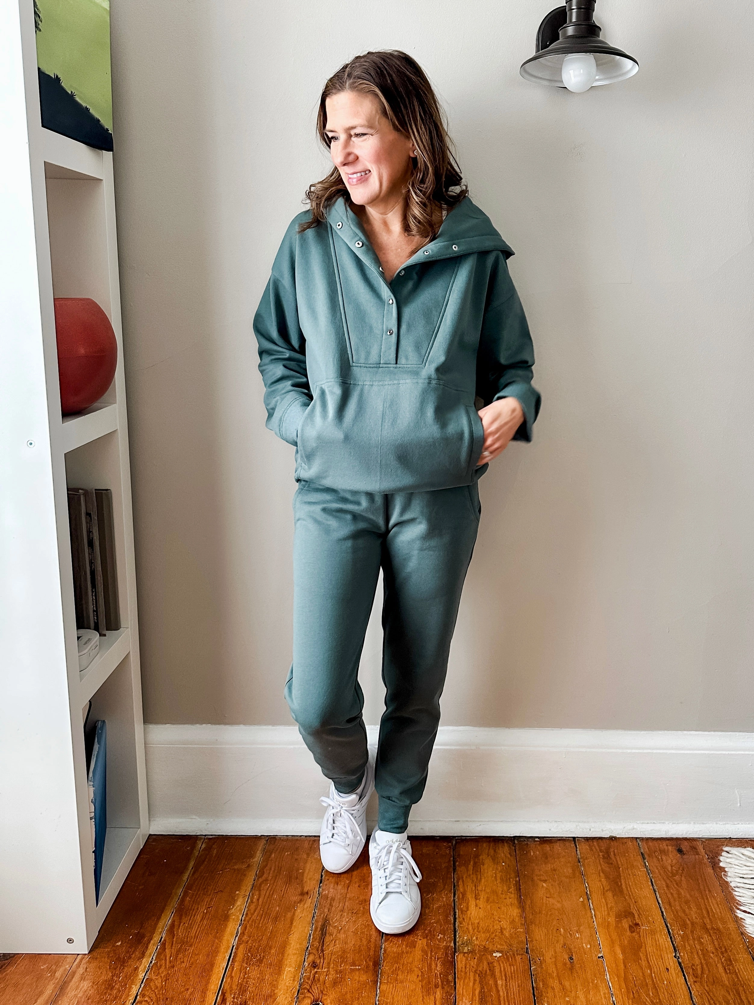 Seamless Knit Design Hoodie Pullover with Kangaroo Pocket