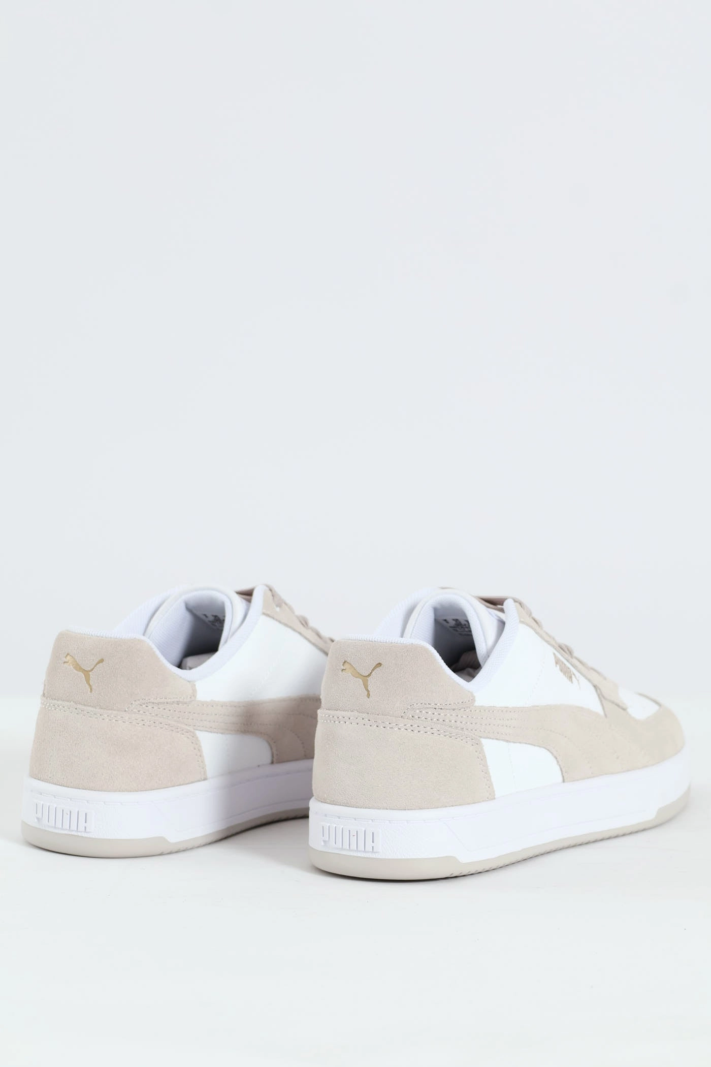 Caven 2.0 Mono Sneaker - White/Grey Unidirectional Airflow Vents Gym suitable