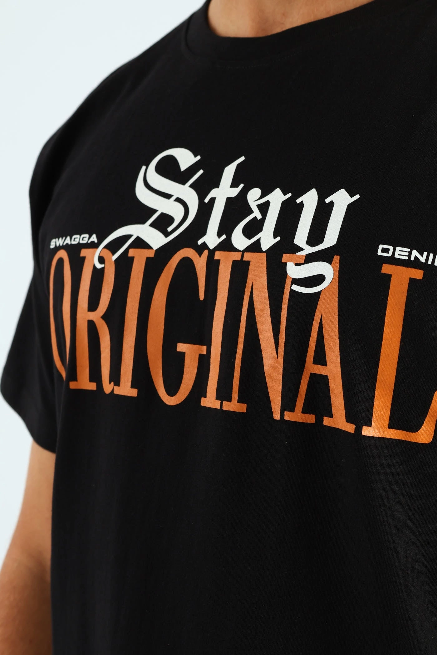 Comfortable Stretch sports activity Short Sleeve Basic Print Tee - Black