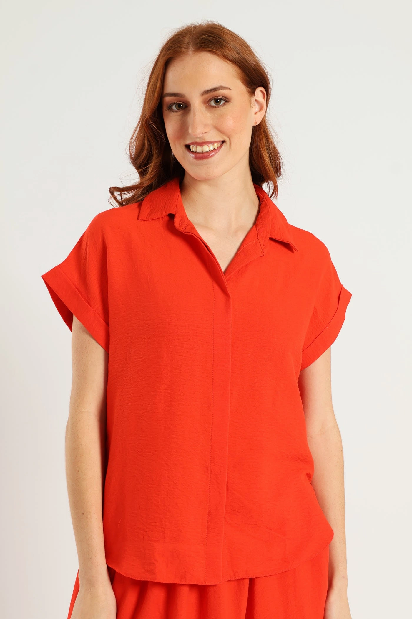Short Sleeve Easy Wearing Shirt - Vermilion BondedSeams Odor Resistant Finish