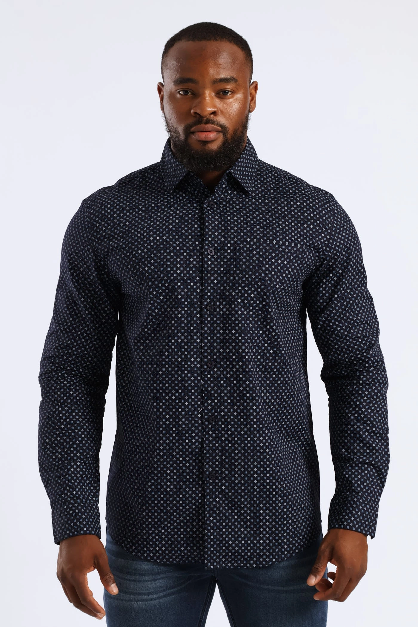 Long Sleeve Cube Print Button Down Shirt - Navy Lakeside Relaxation Stylish Design