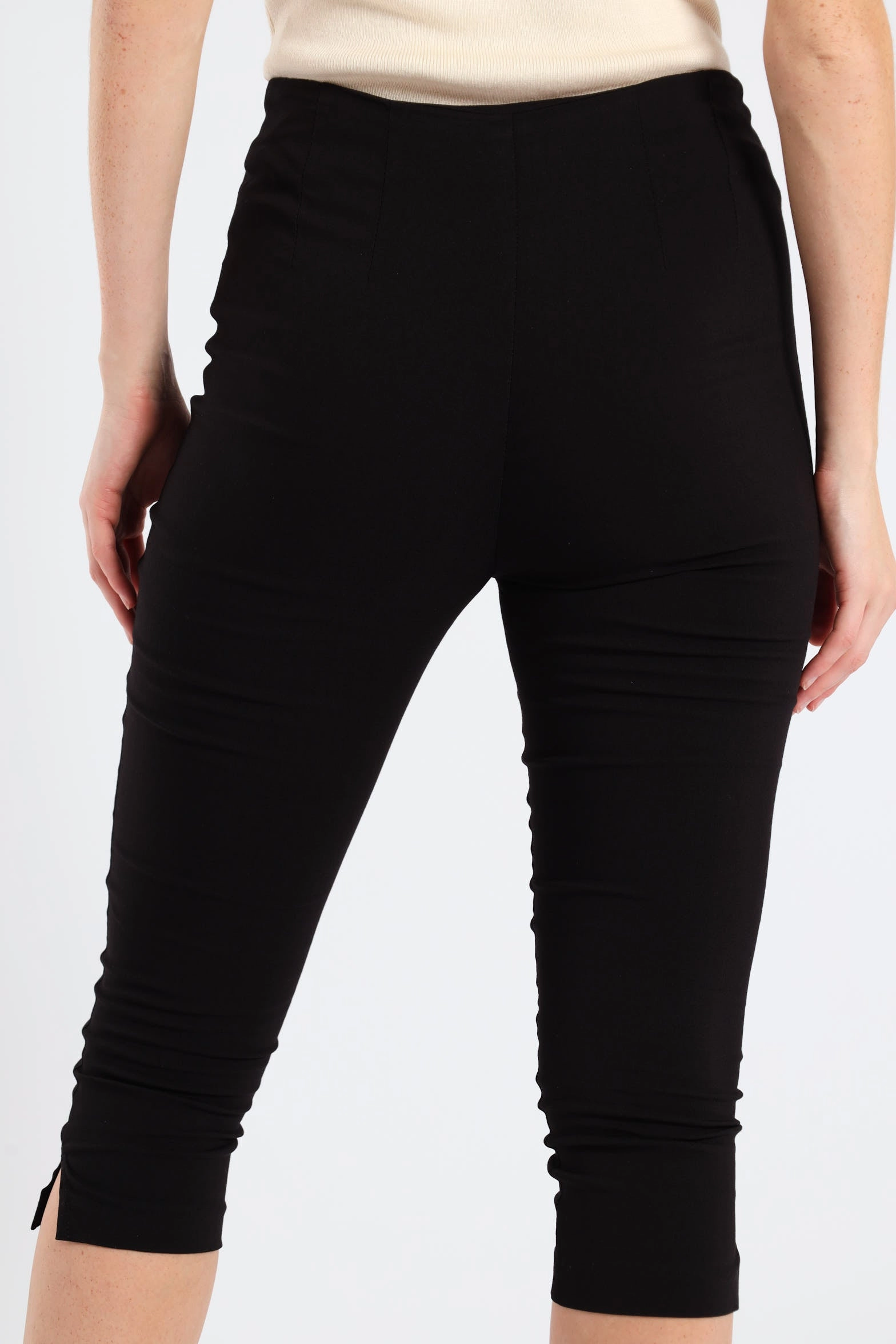 Skinny Capri Pants - Black ReflectiveTrim Curved Waistline