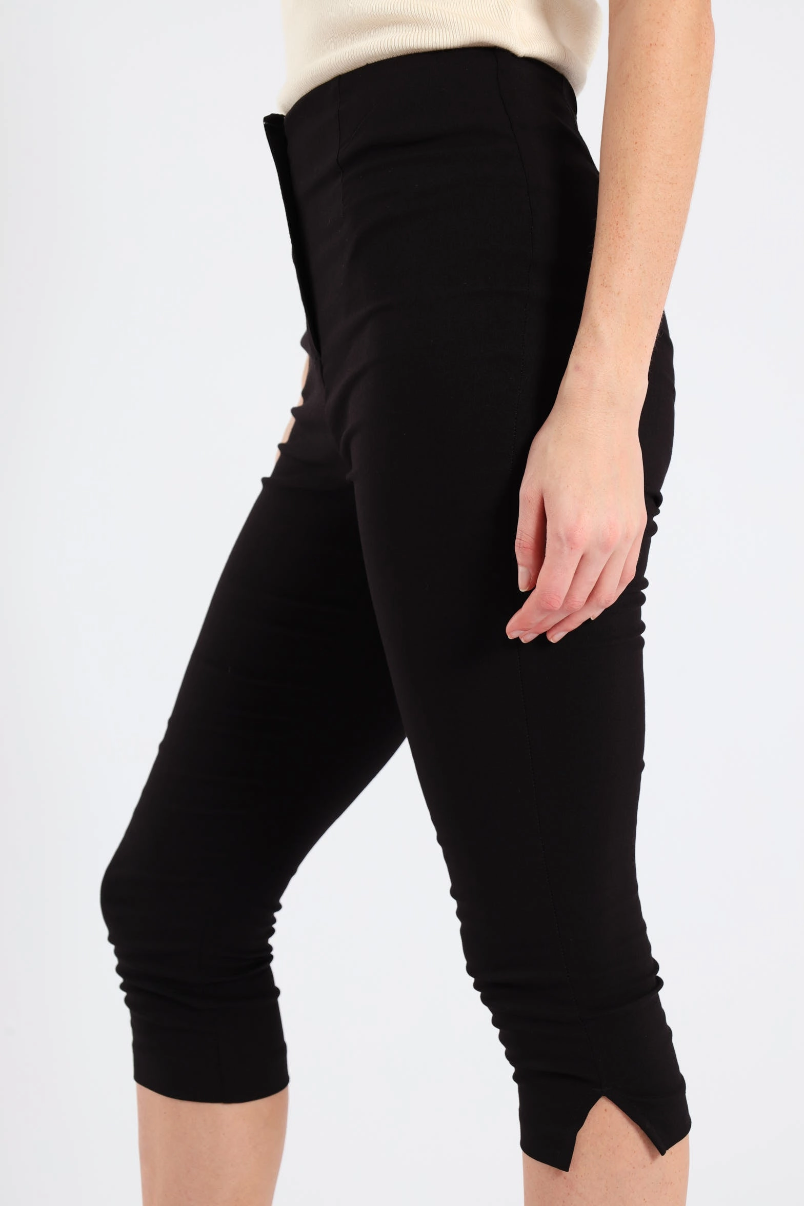 Skinny Capri Pants - Black No Fuss Fit Core Support