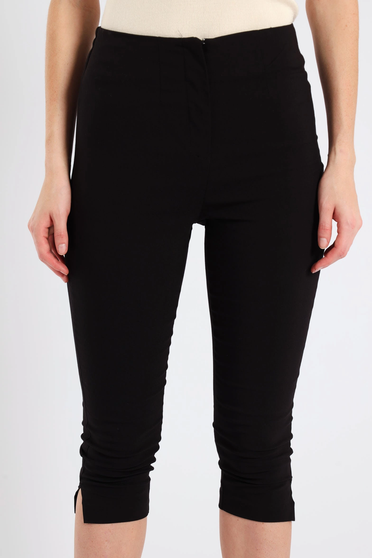 Skinny Capri Pants - Black Workout Ready