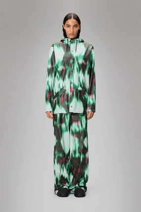 Smooth Glide Fasteners Sealed Seam Construction Jacket