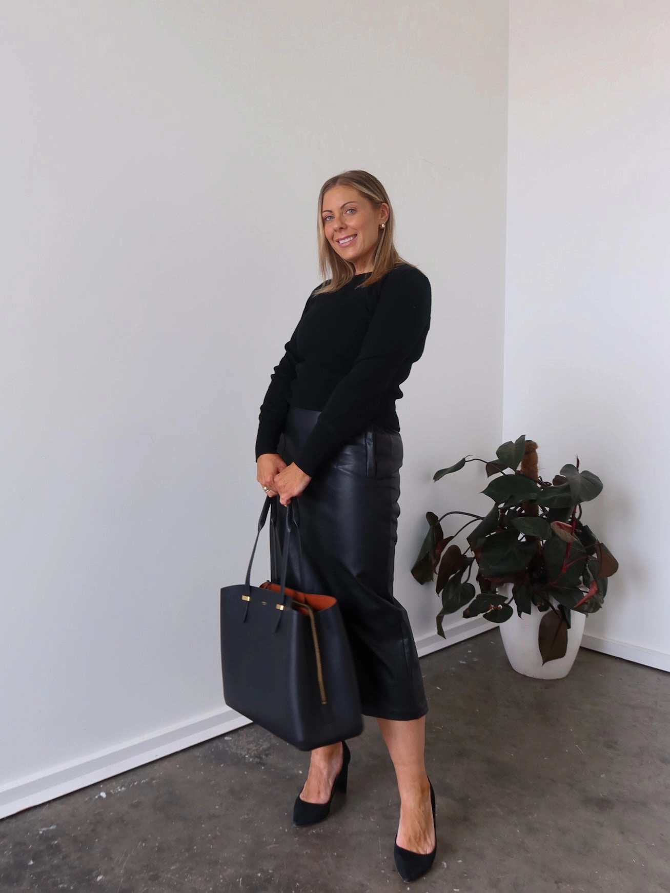 Personality Style Smooth Look Chandler Skirt