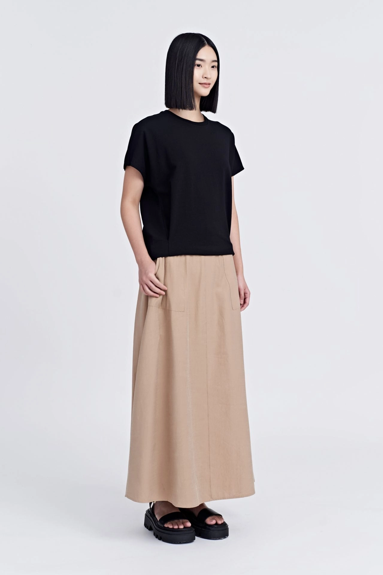 Soft Finish Stylish Layering Snap Button Tee - Black