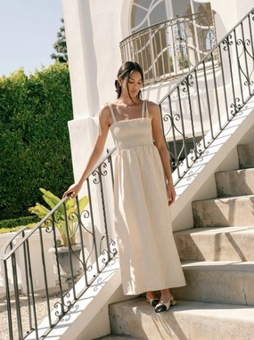 Sophie Dress - Oatmeal Linen Sleek Outline Flexible Cut