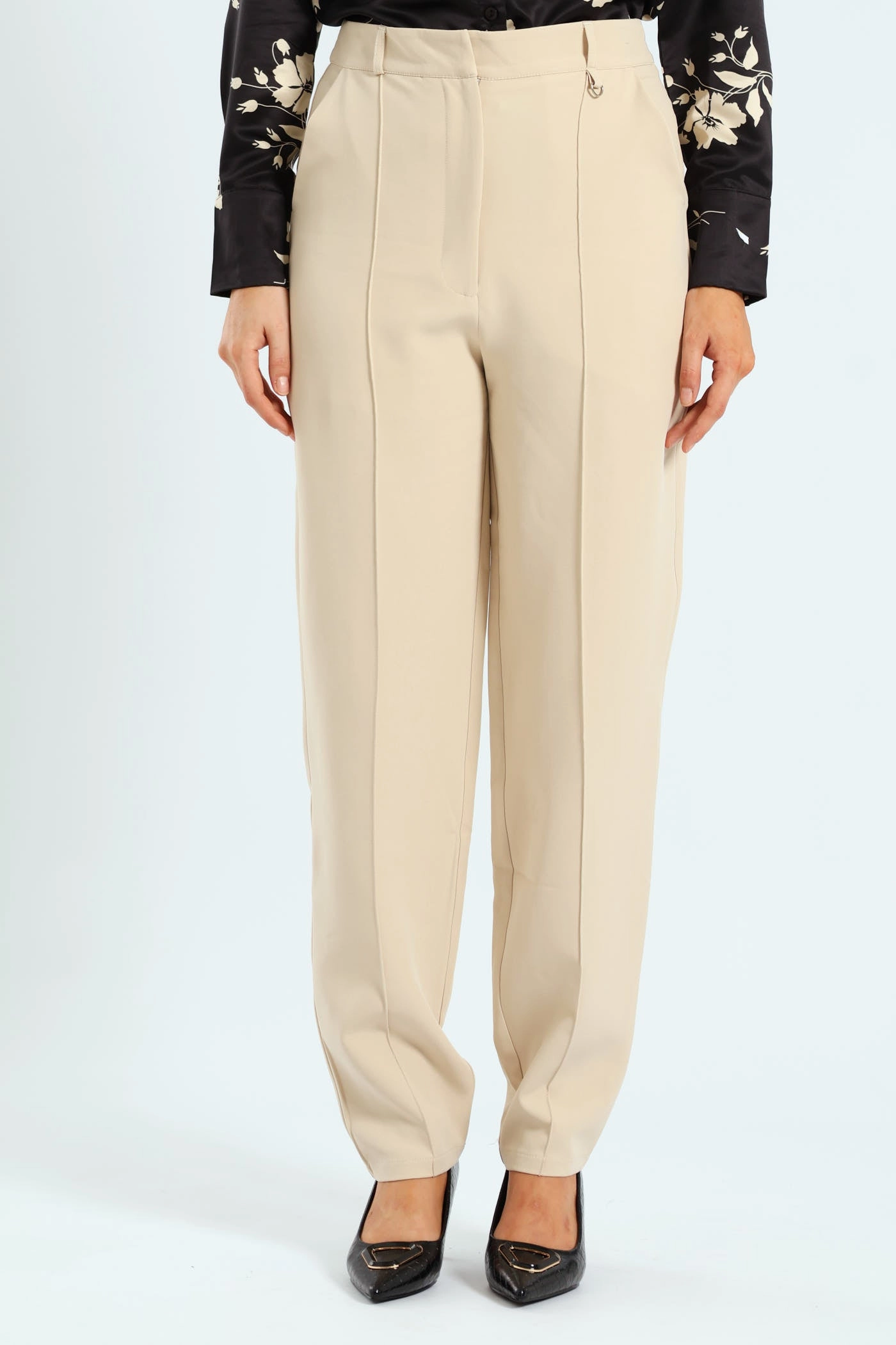 Multi-way wear Ingot Pin Tuck Tapered Leg Pants - Bone