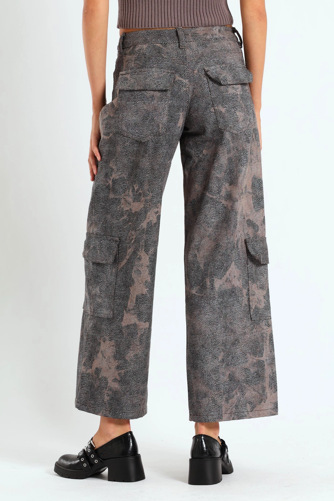 Comfortable Layering Minimalist Look Rhinestone Mid-Rise Cargo Pants - Brown