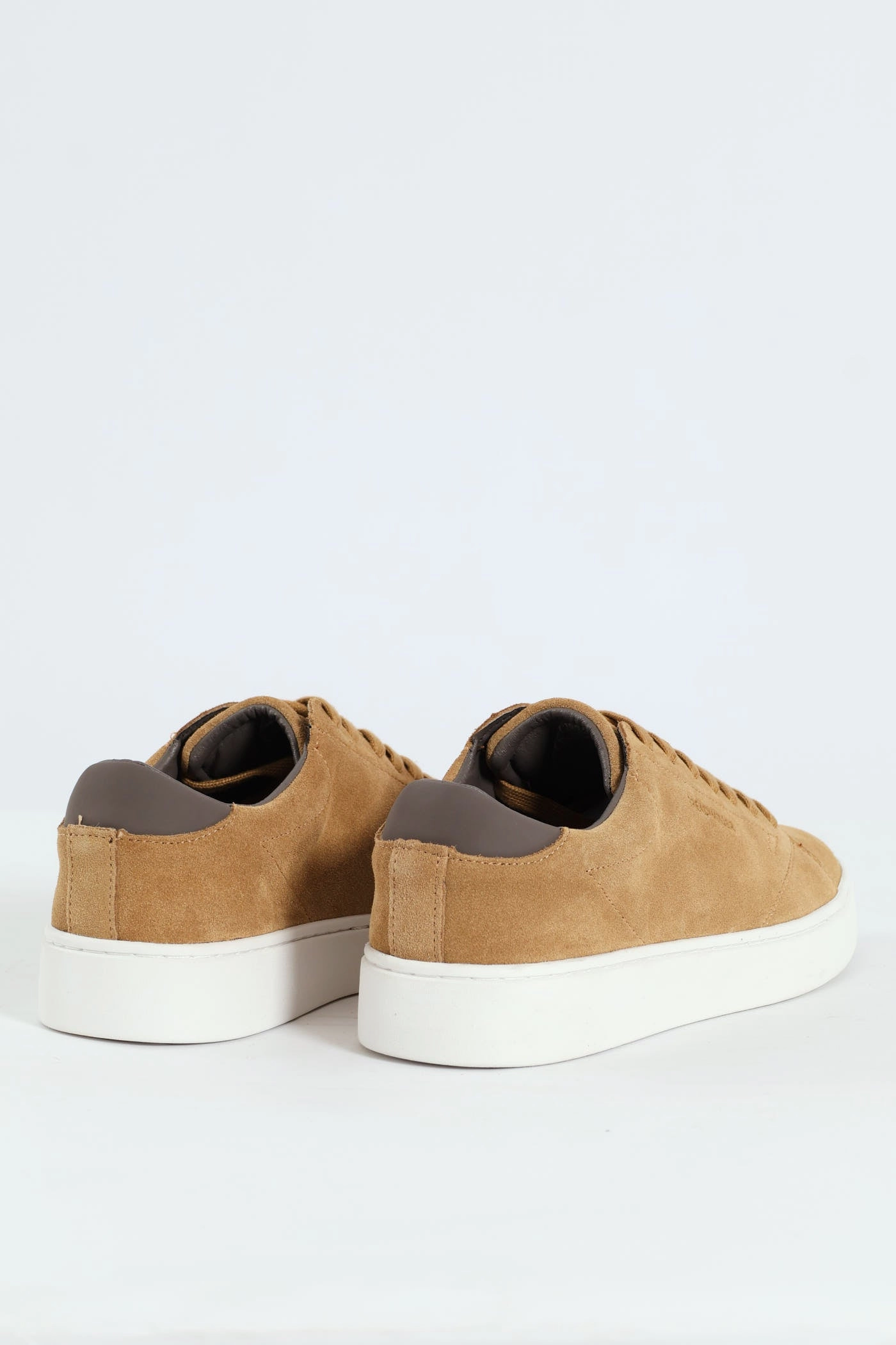 Sophisticated piece Slim breathability Suede Court Sneaker - Stone