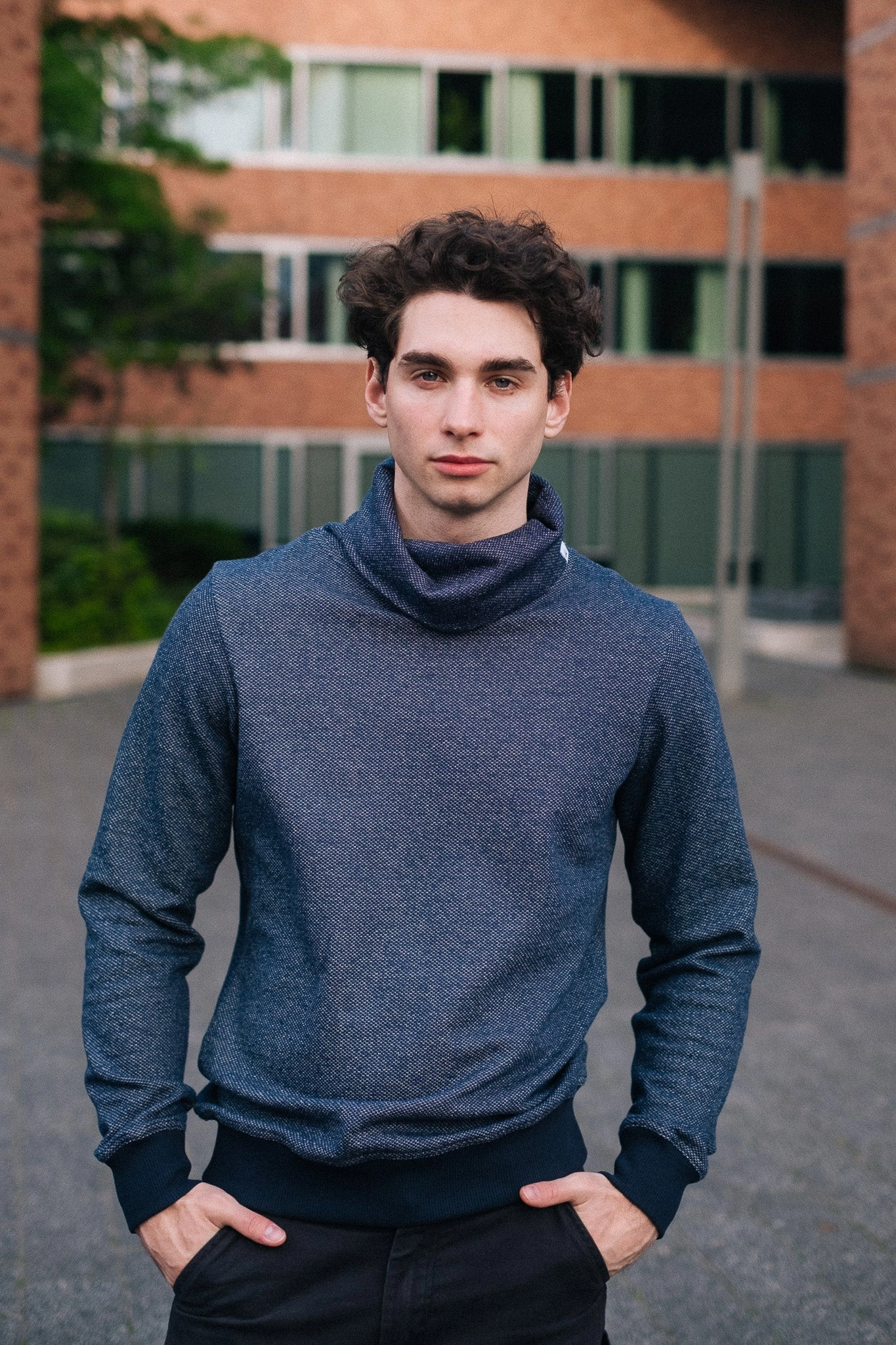 Trendy Essentials product exchange policy BICOLOR FUNNELNECK / NAVY