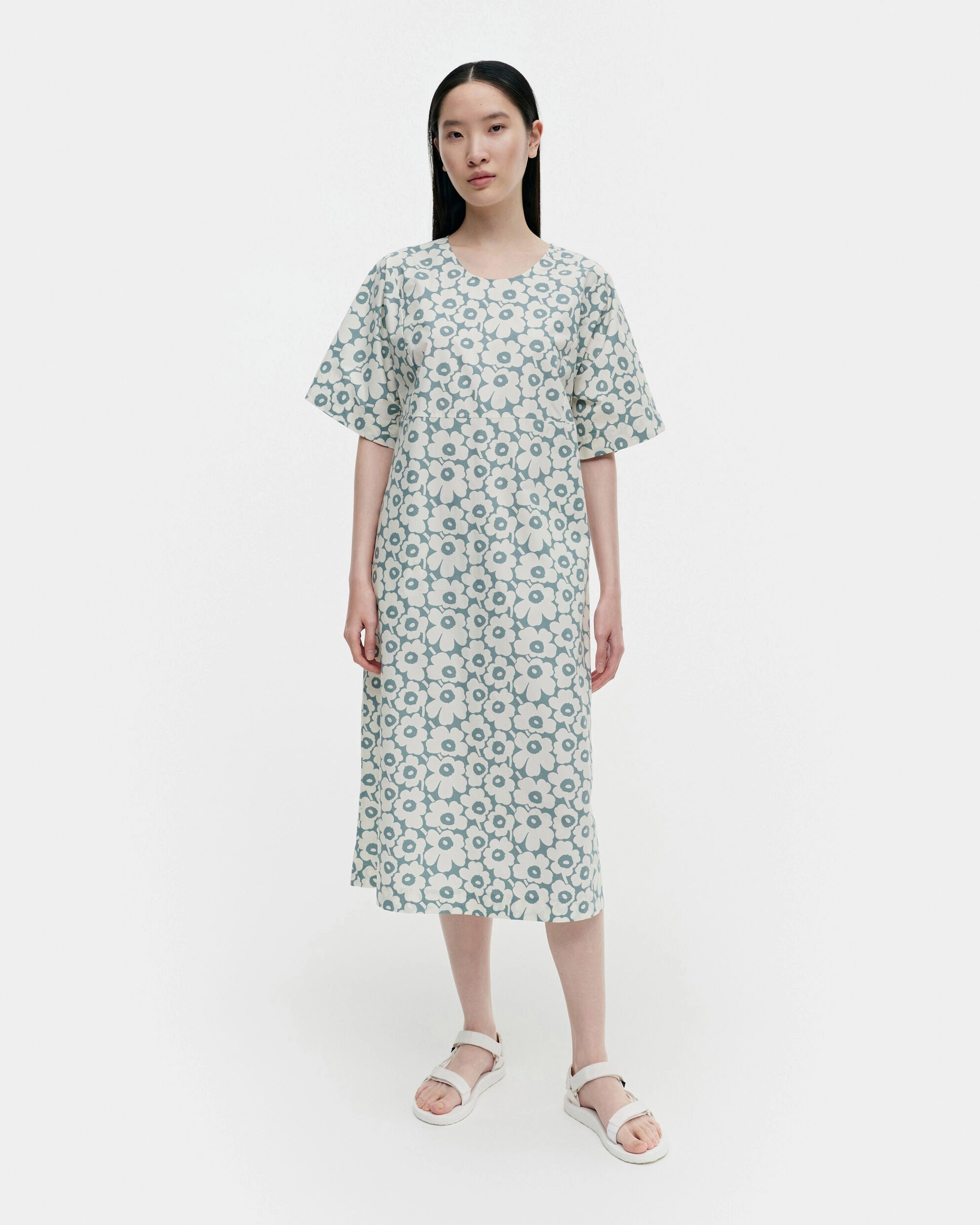 Asia Unikko Gravyyri Cotton Poplin Short Sleeve Dress Flattering and Chic