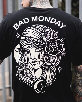 Minimalist Collar Ergonomic Shoulder Cut Throwback Gypsy Girl Tee