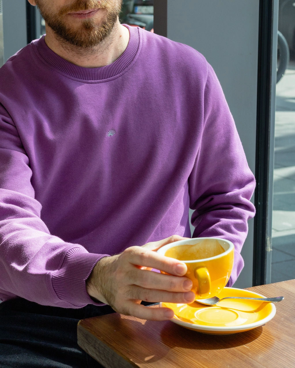 non hooded shoe accents CORE CREWNECK / GRAPE