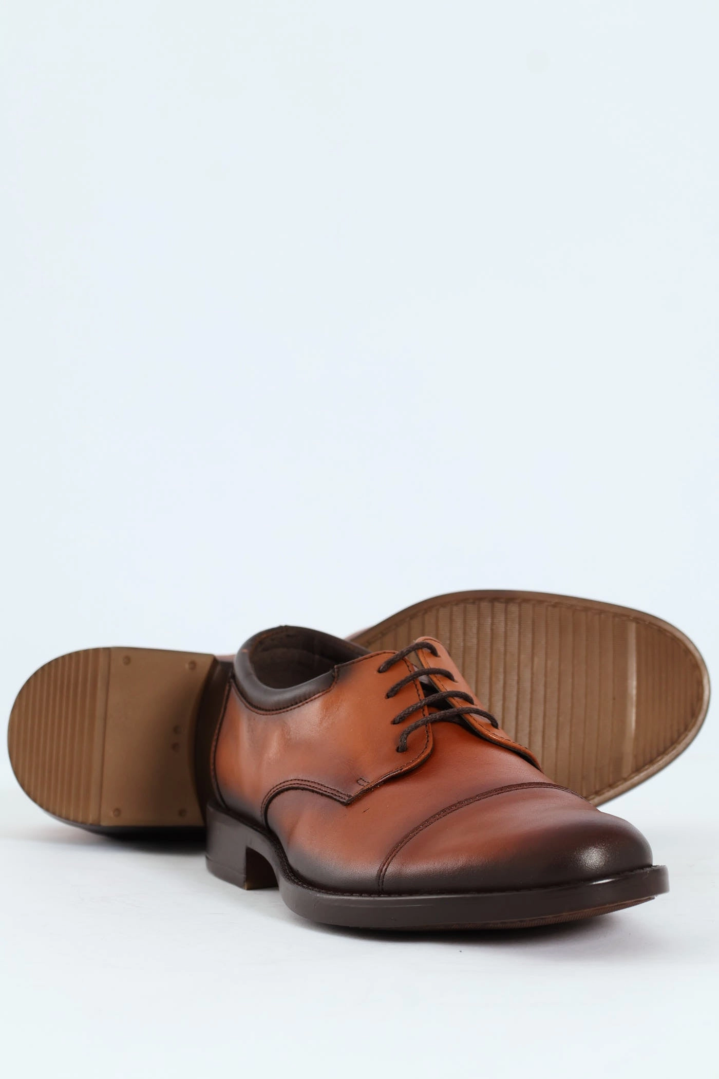 Toe Cap Formal Derby Shoe - Tan Metal Accents Clean Uniform