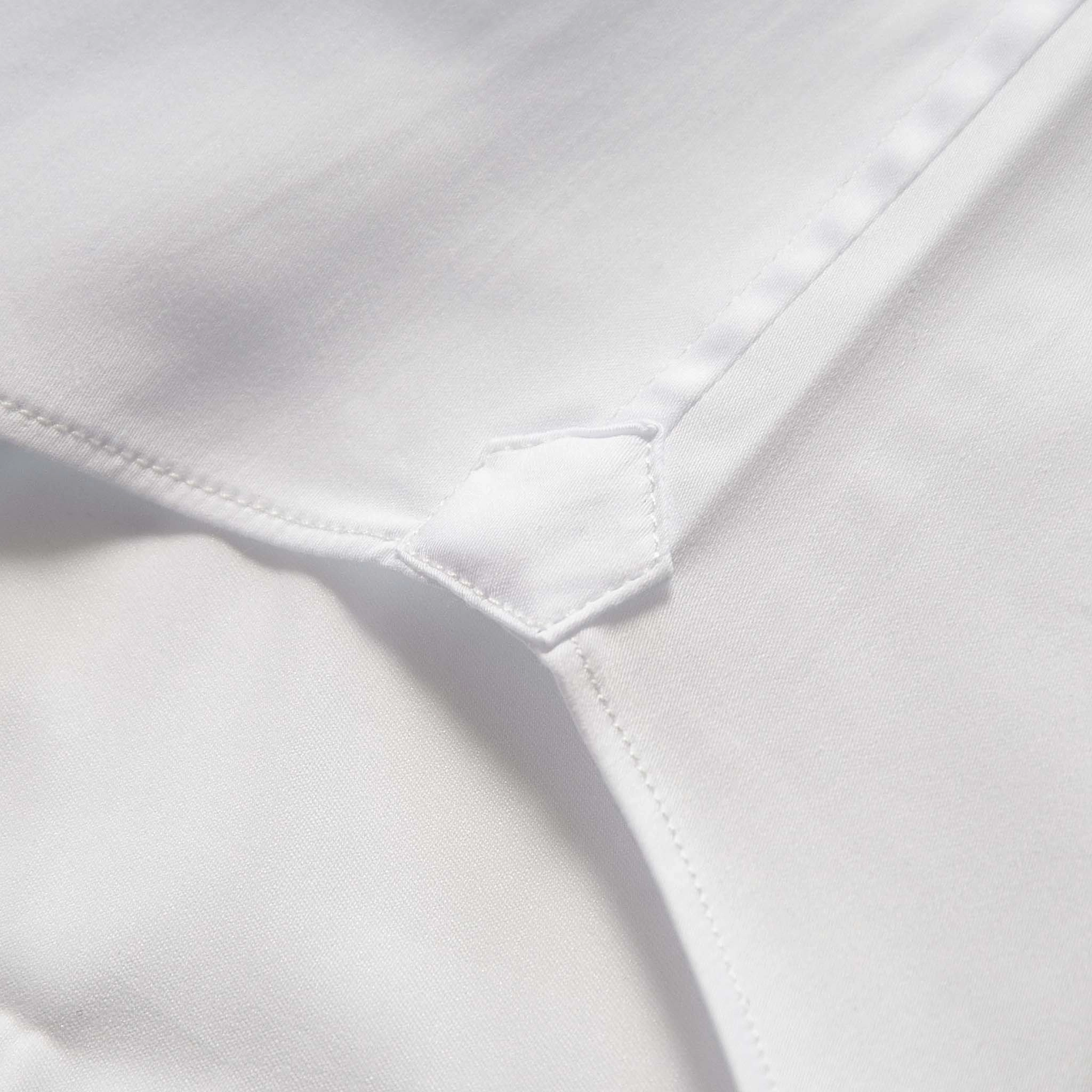 Classic Vibes Sustainable Packaging Clamenc shirt satin stretch (ice white)