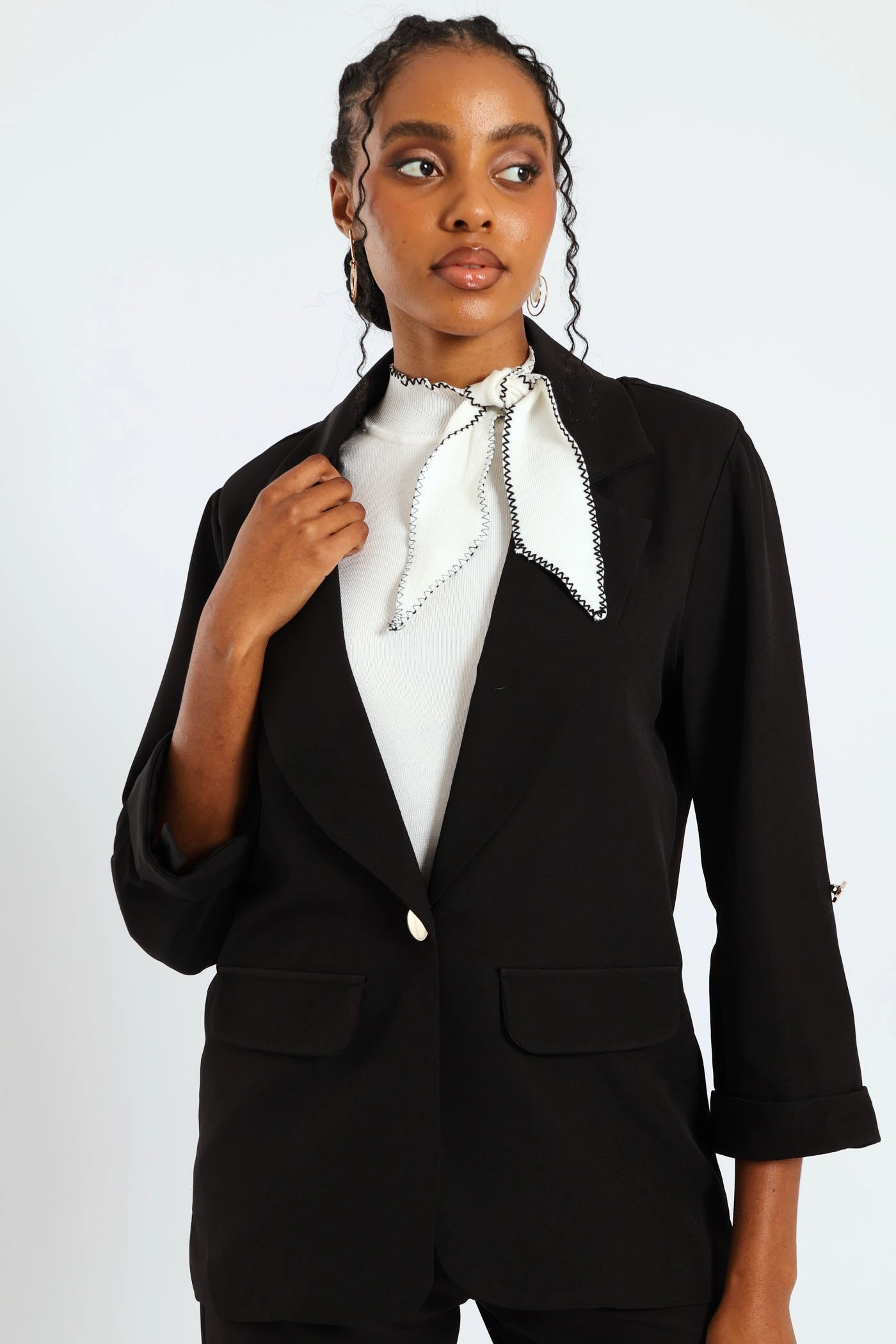 Turn Up Tab Blazer - Black Cozy Street Style