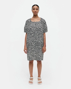 Tuulahdus Beesi Cotton Seersucker Short Sleeve Dress All Gender