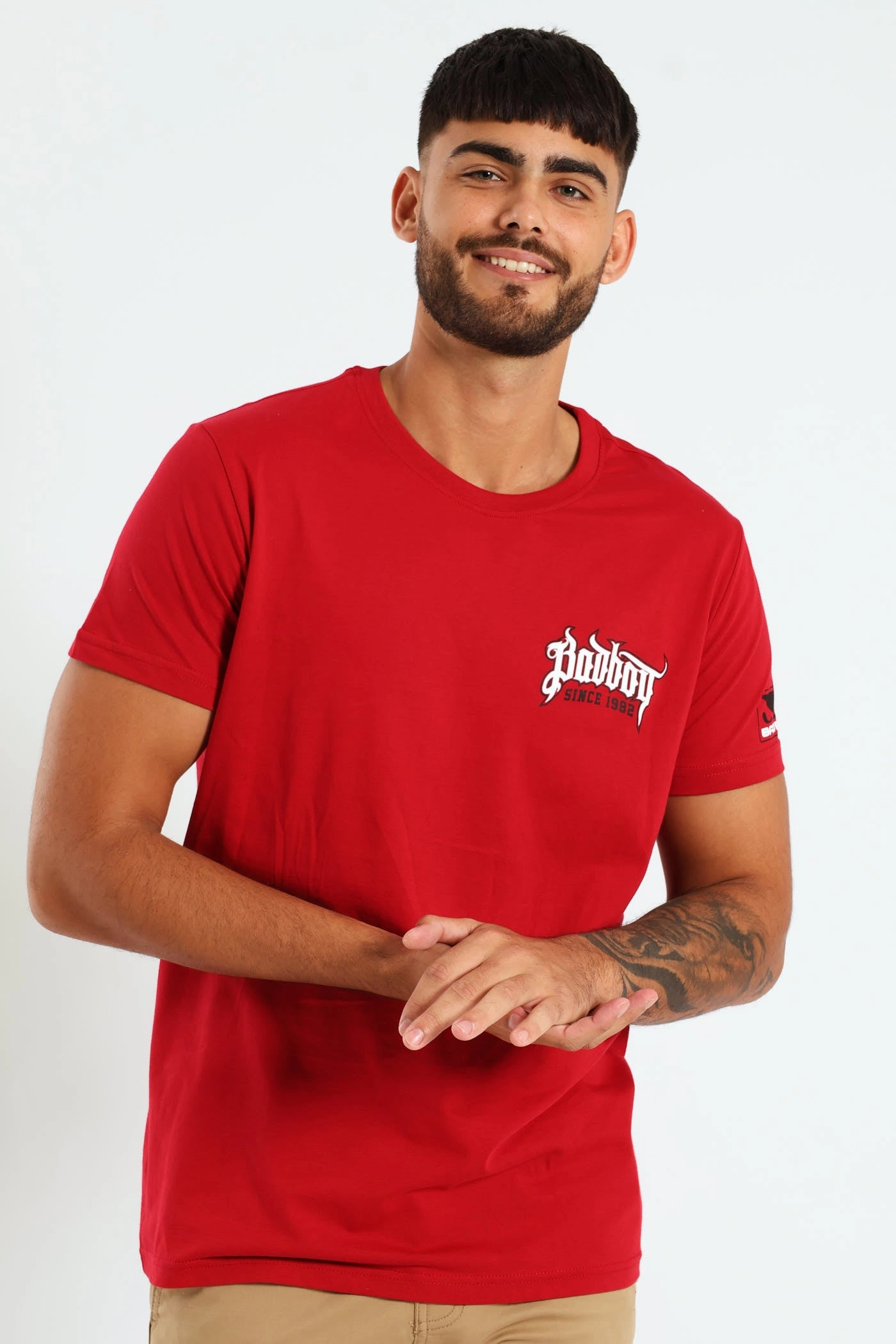 Undefeated Tee - Red Round neck simplicity