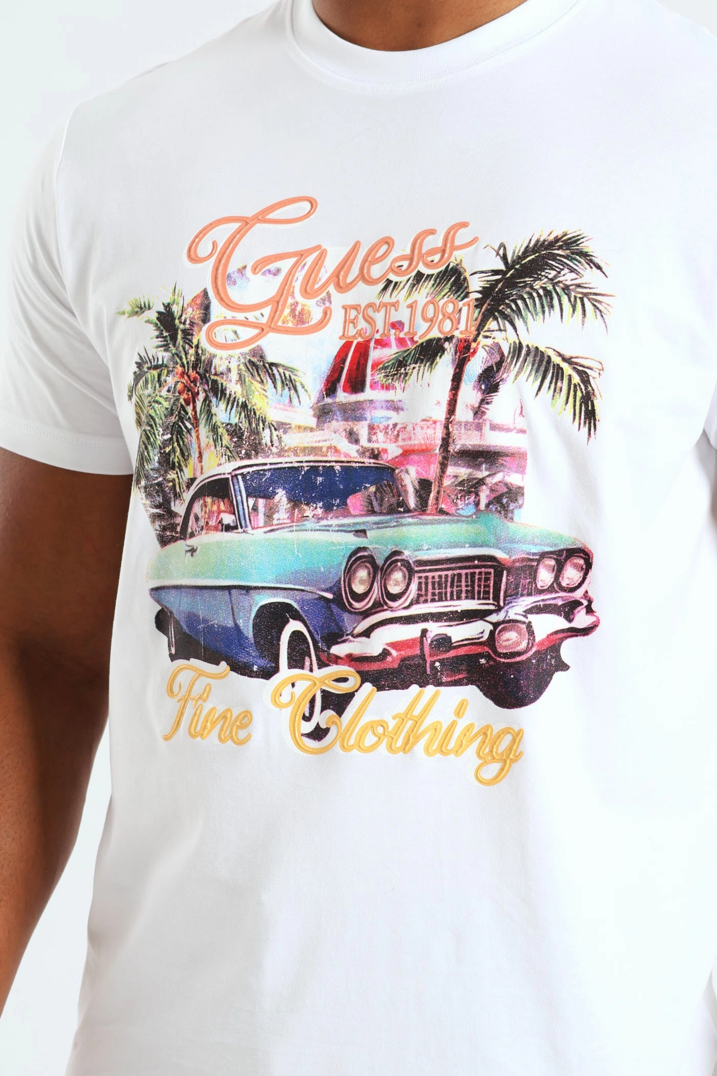 Car Summer Tee - White V neck elegance