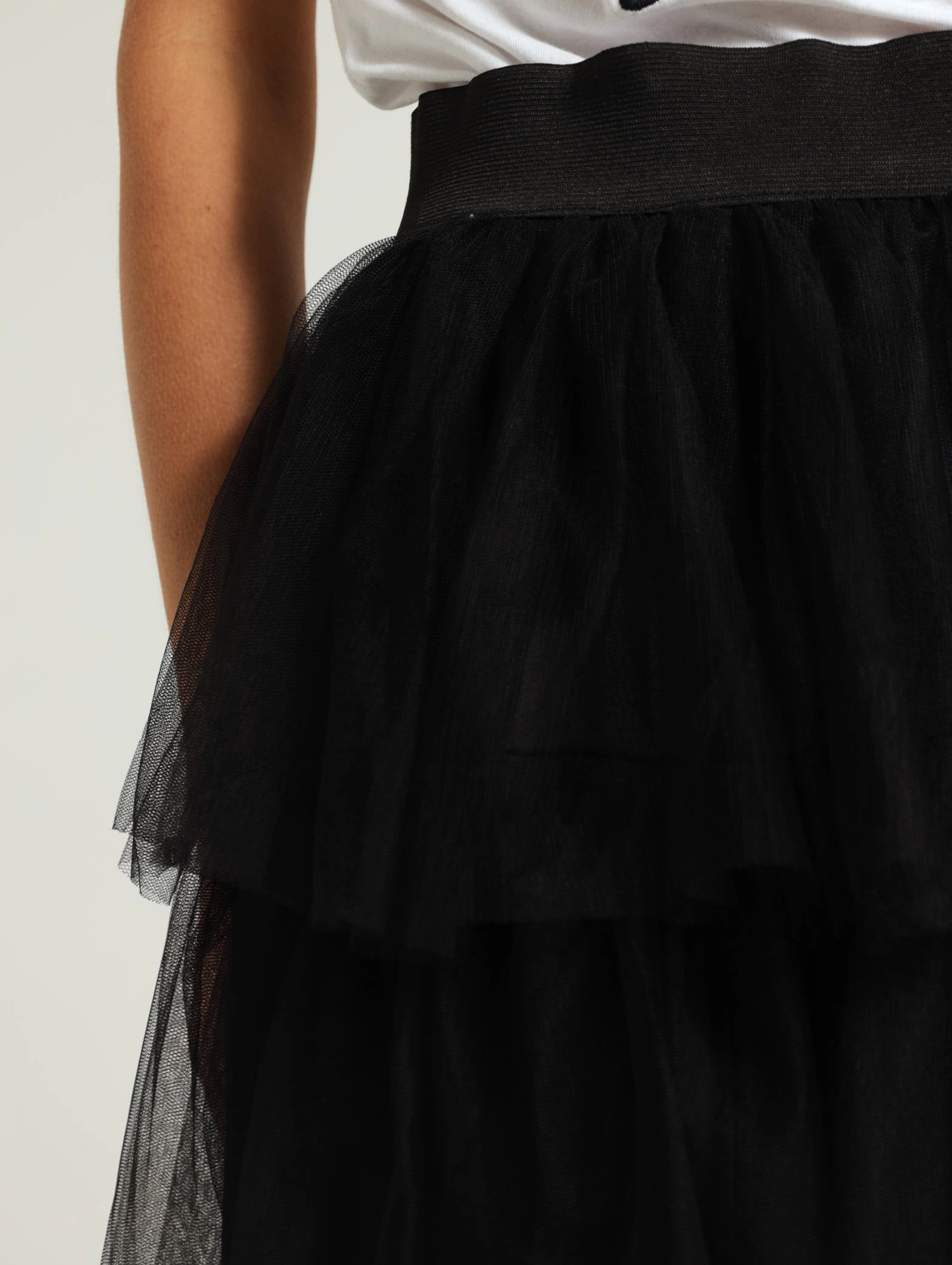 Smooth Cut Simple Motion Rara Tiered Midi Skirt - Black